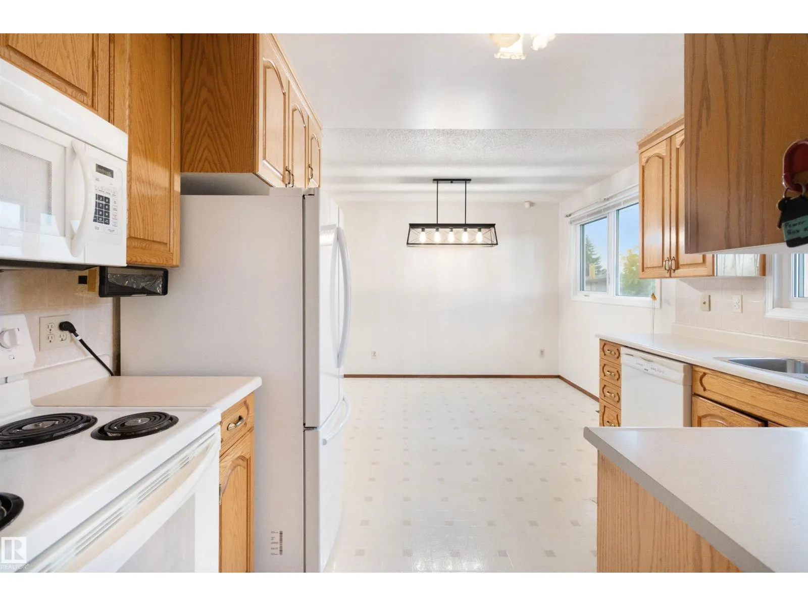 13015 81 ST NW