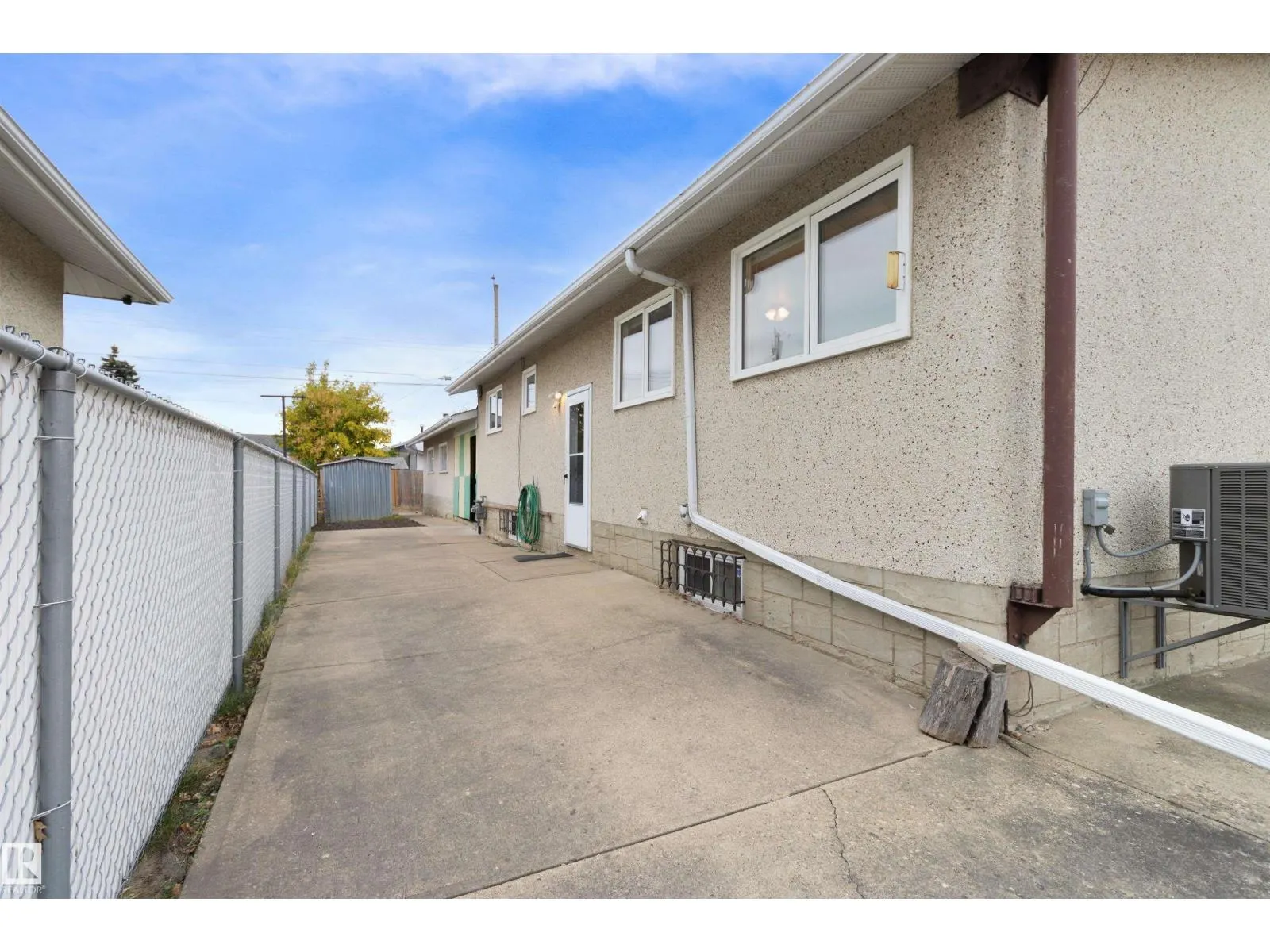 13015 81 ST NW