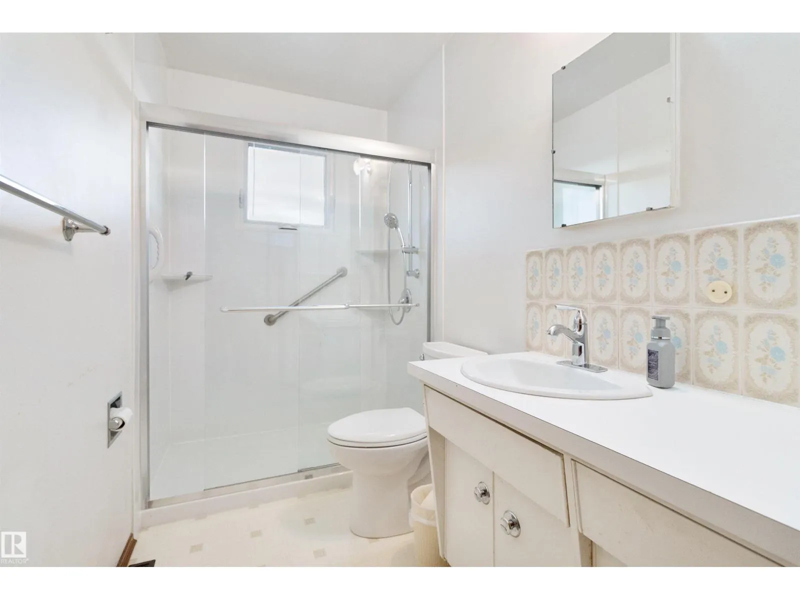13015 81 ST NW