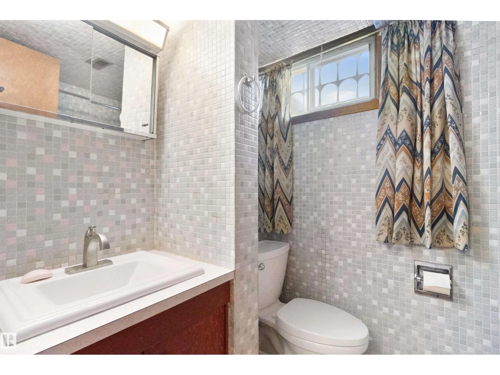 13015 81 ST NW