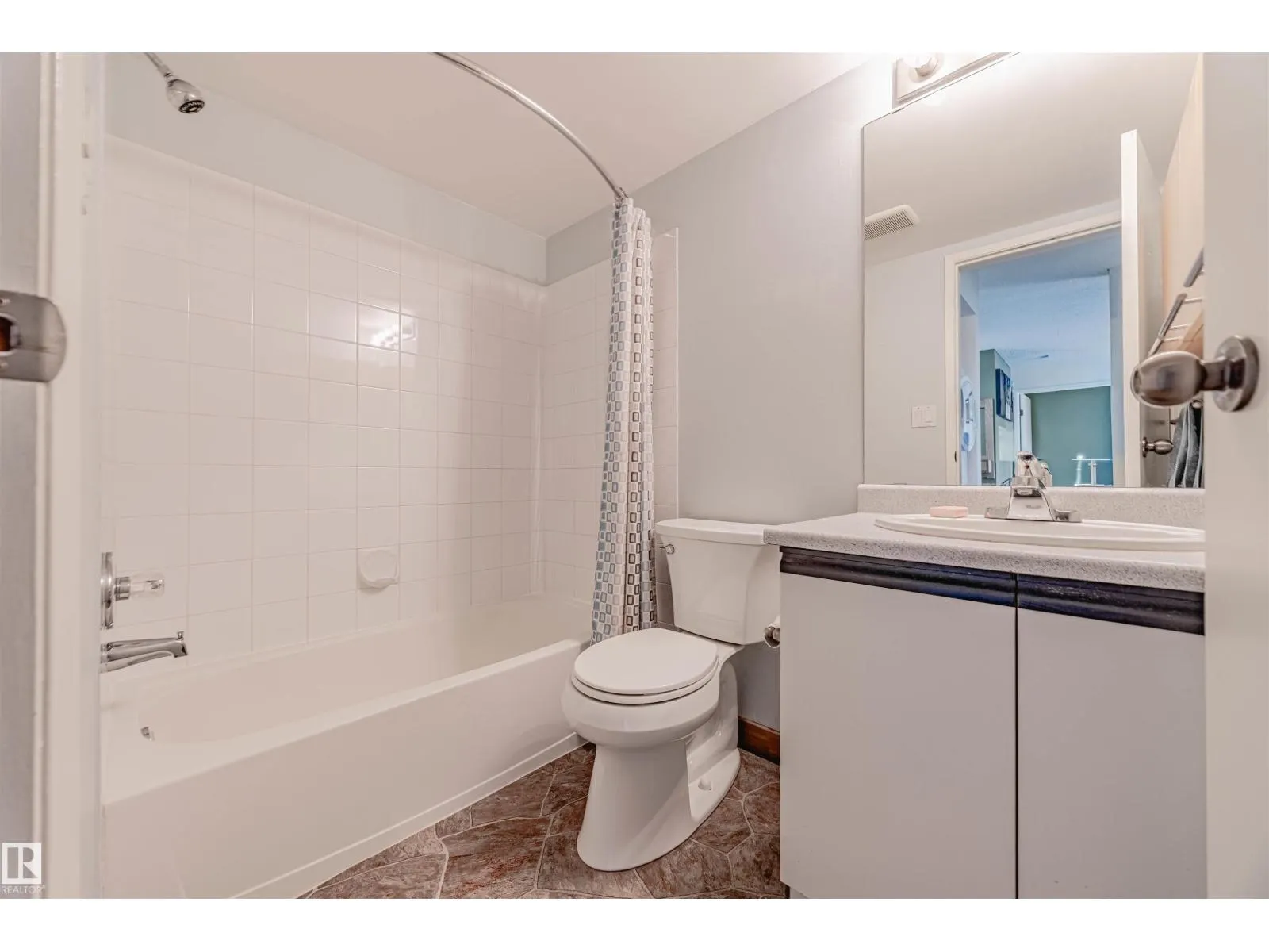 #366 10520 120 ST NW