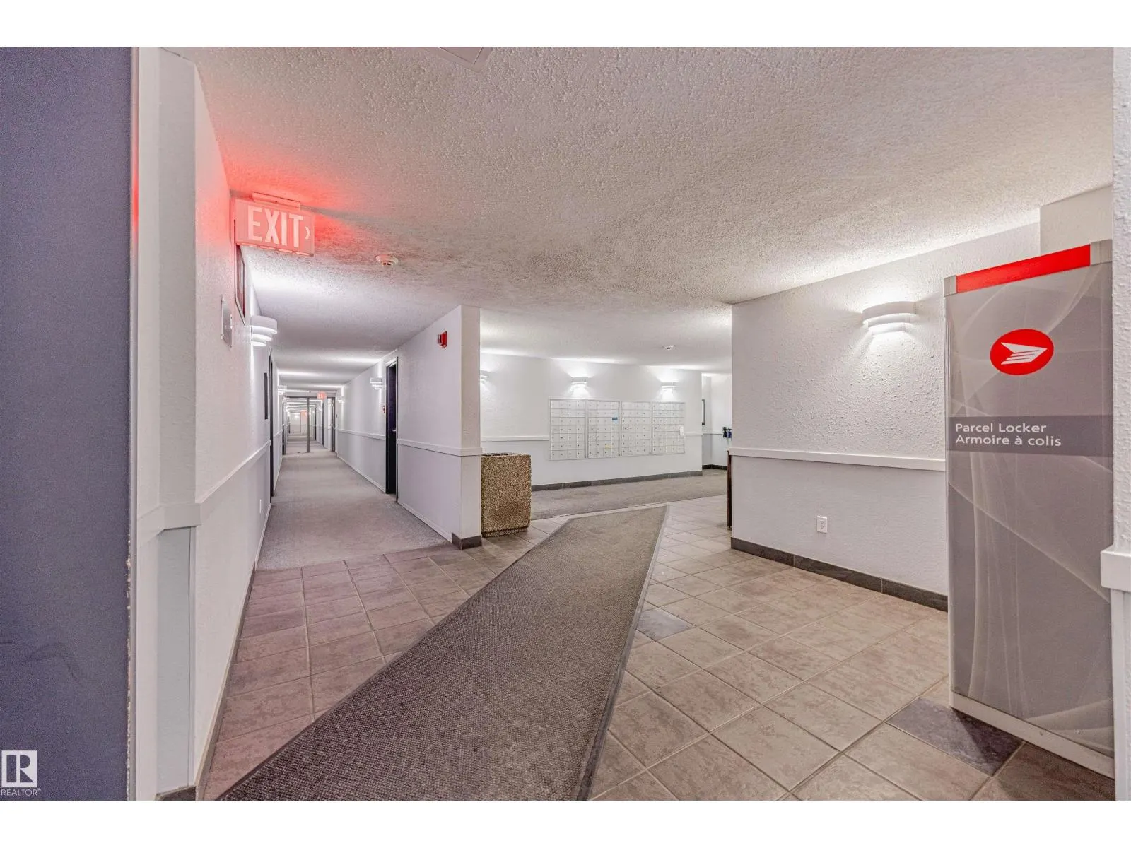 #366 10520 120 ST NW