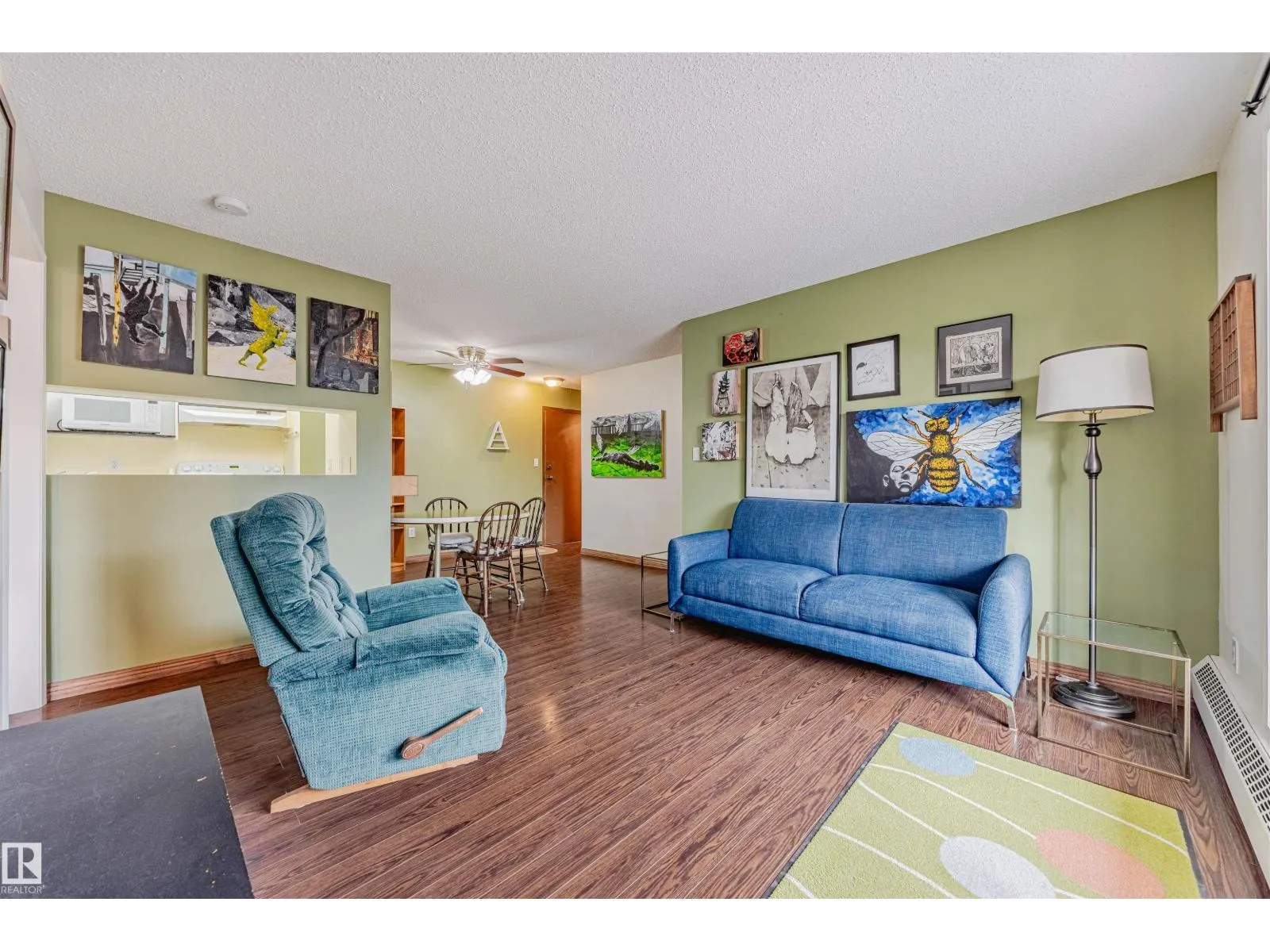 #366 10520 120 ST NW