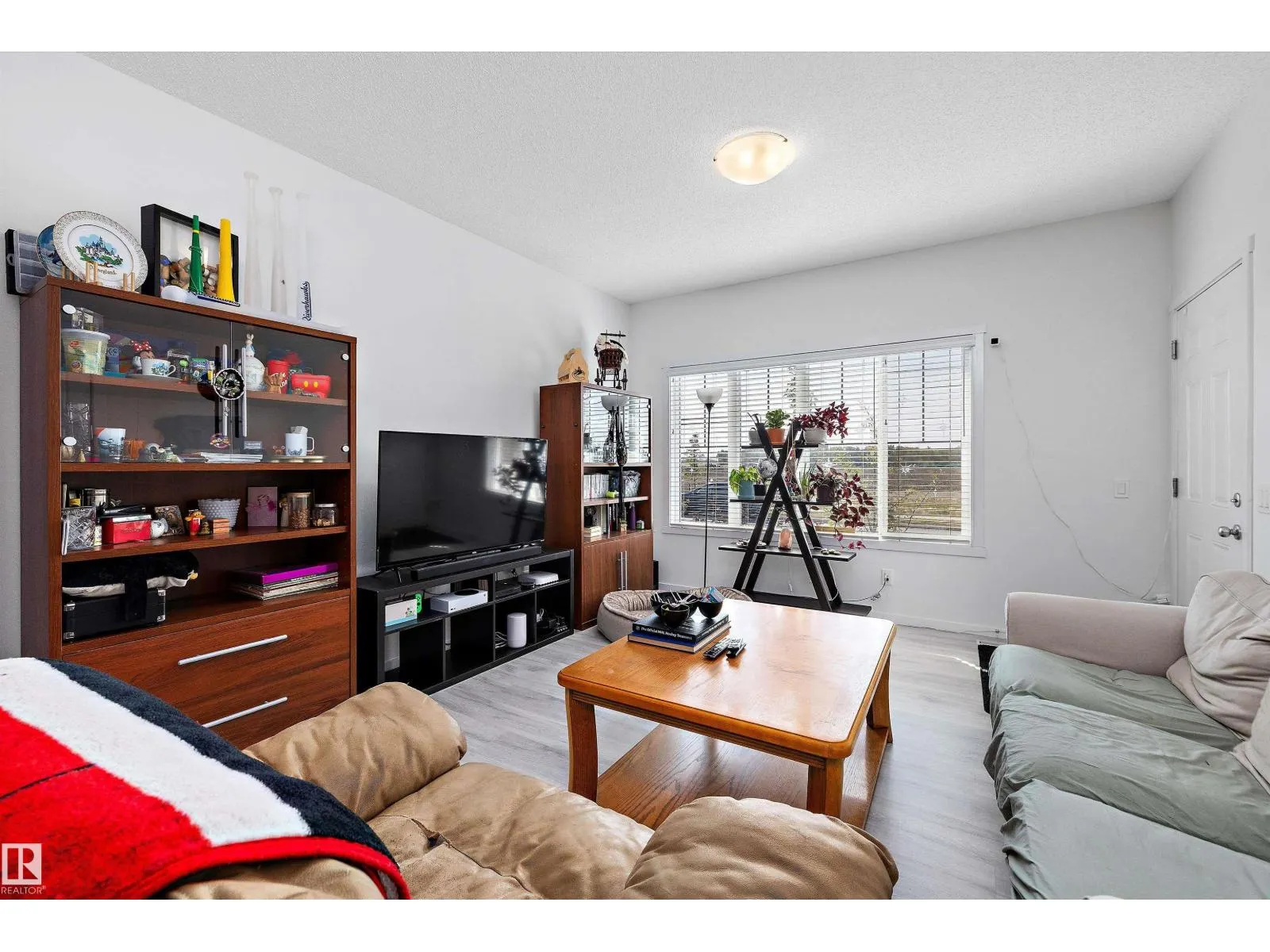 770 Orchards BV SW SW