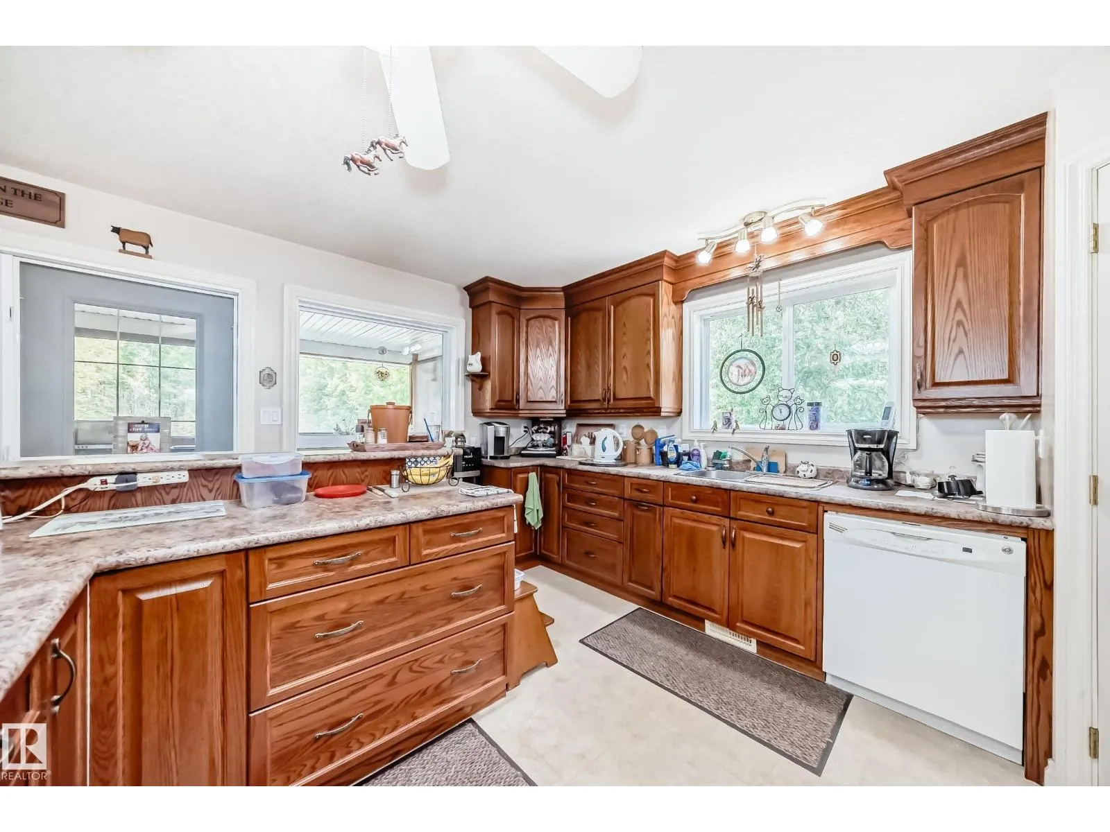 111 3406 TWP RD 552