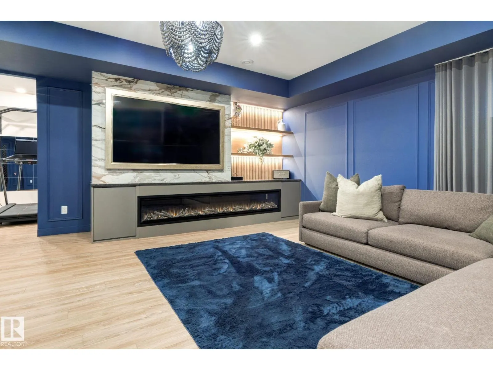 10979 122 ST NW