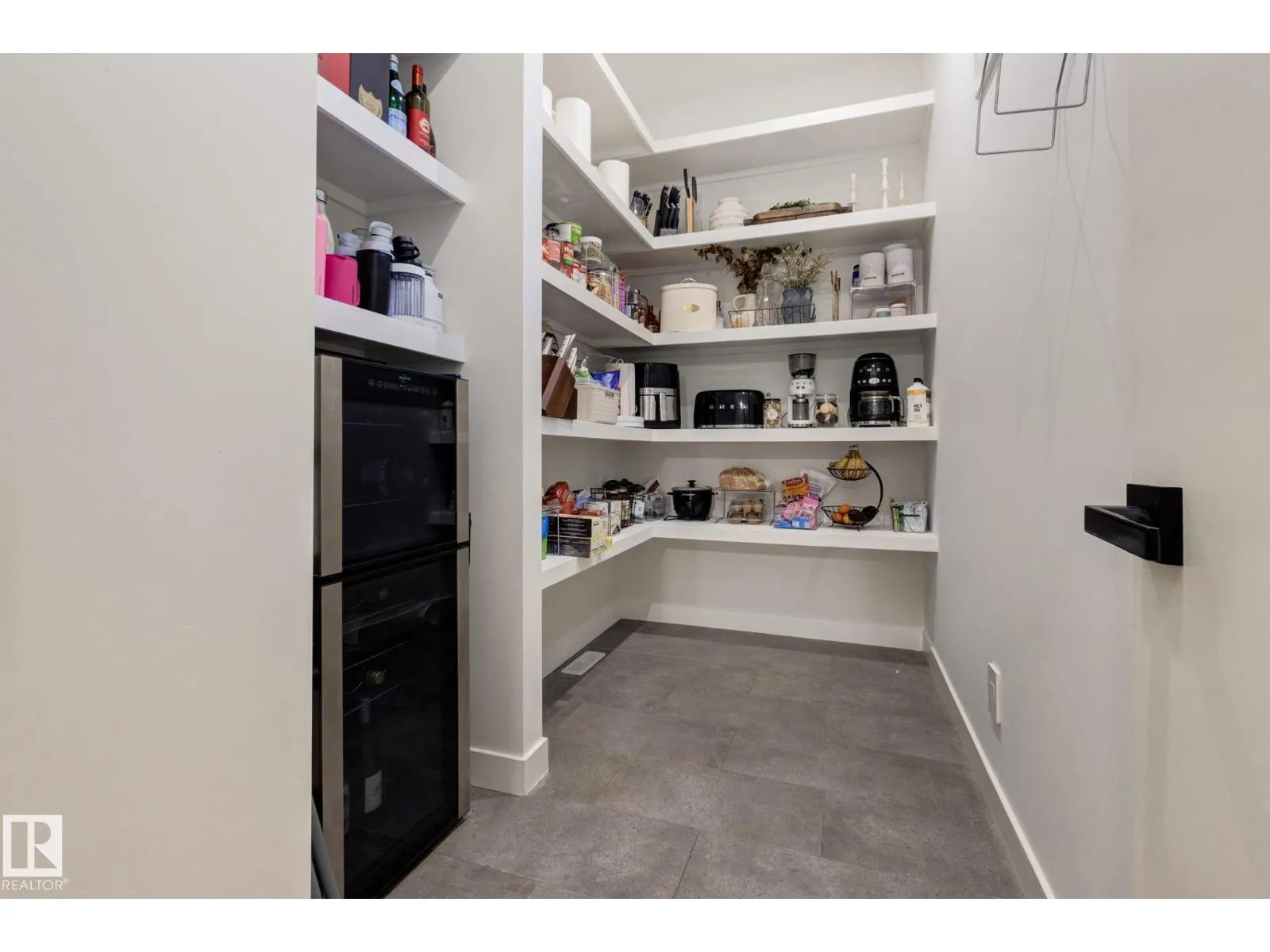 10979 122 ST NW