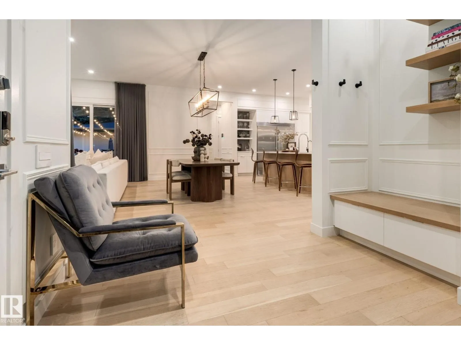 10979 122 ST NW