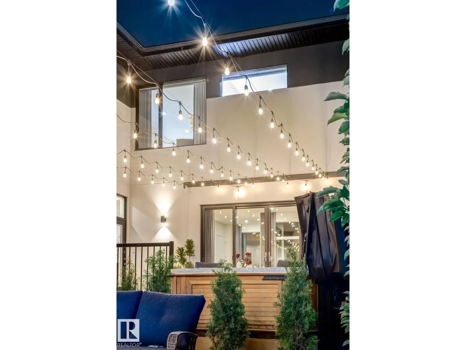10979 122 ST NW