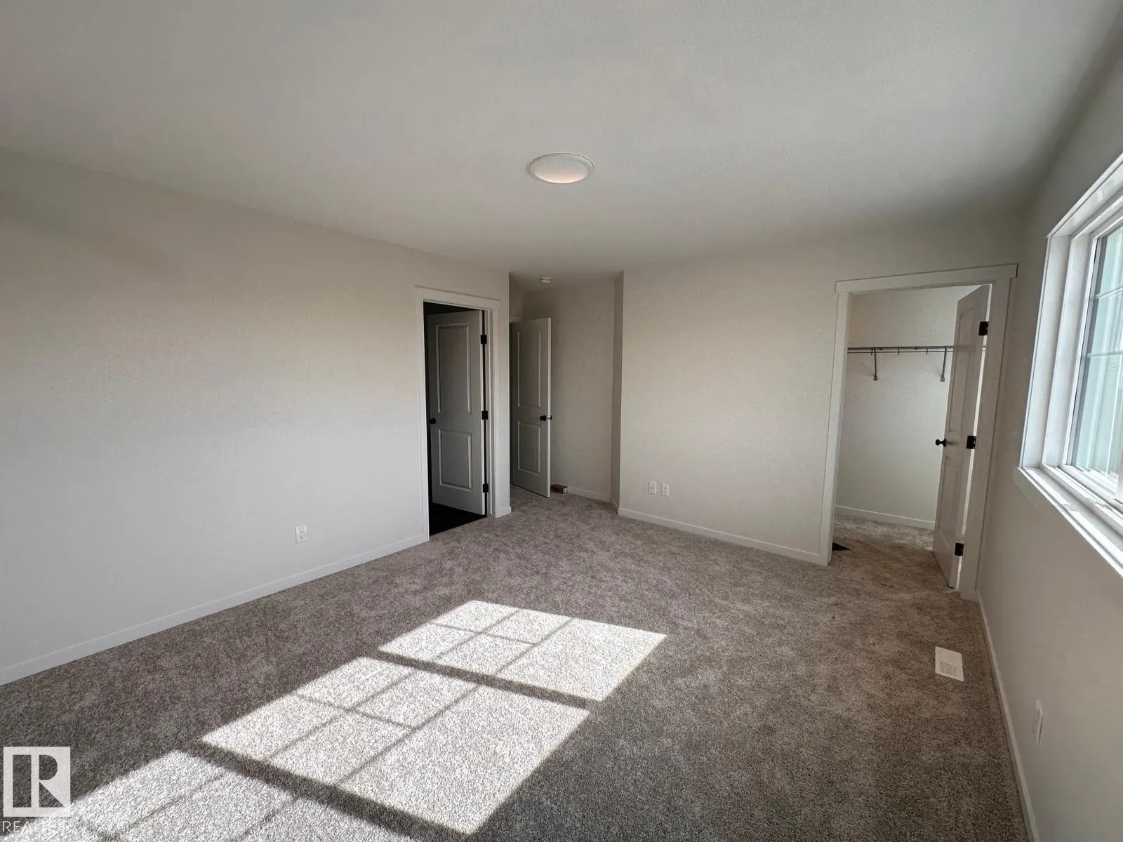 22612 88 AV NW