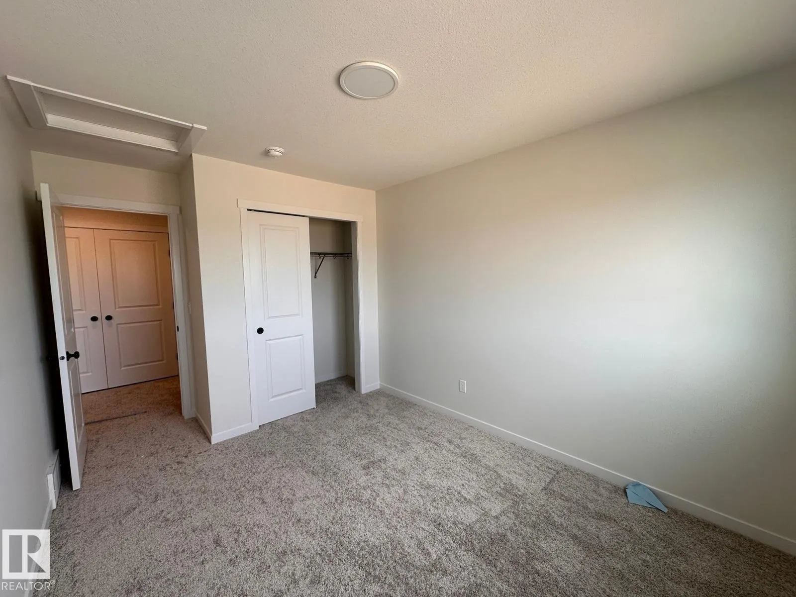 22612 88 AV NW