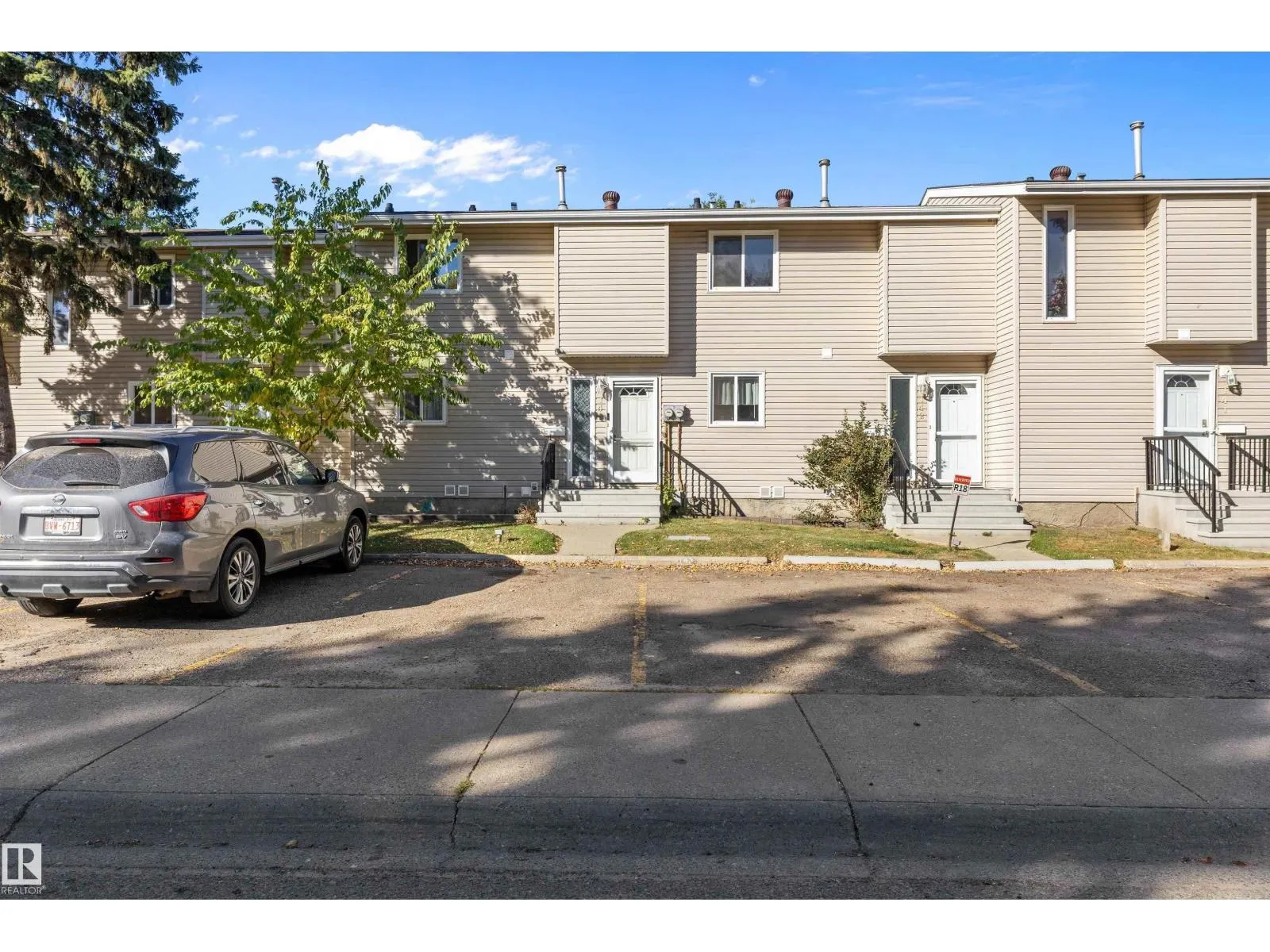 #143 87 BROOKWOOD DR