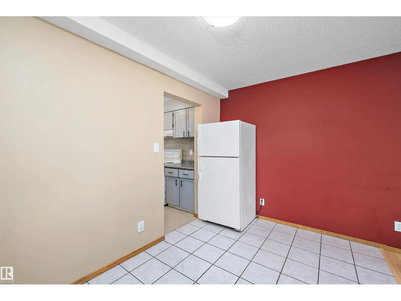#143 87 BROOKWOOD DR