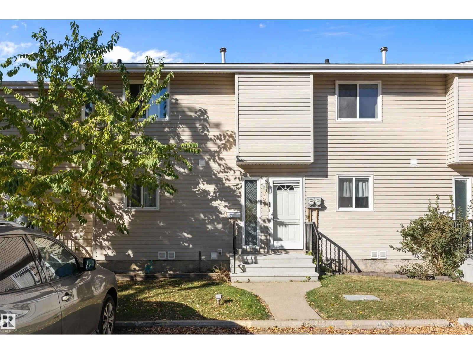 #143 87 BROOKWOOD DR