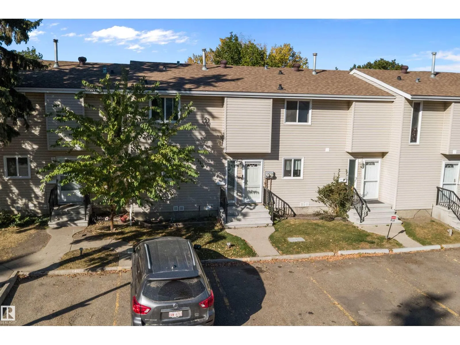 #143 87 BROOKWOOD DR