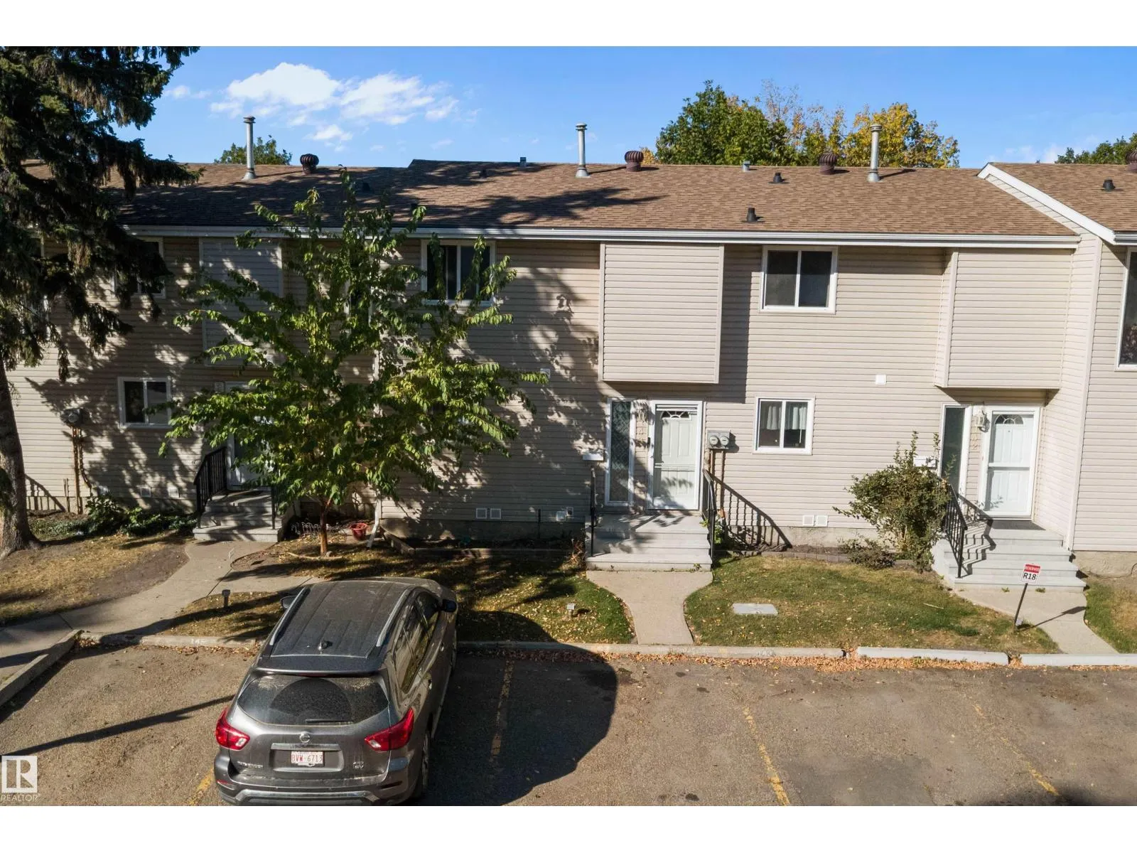 #143 87 BROOKWOOD DR