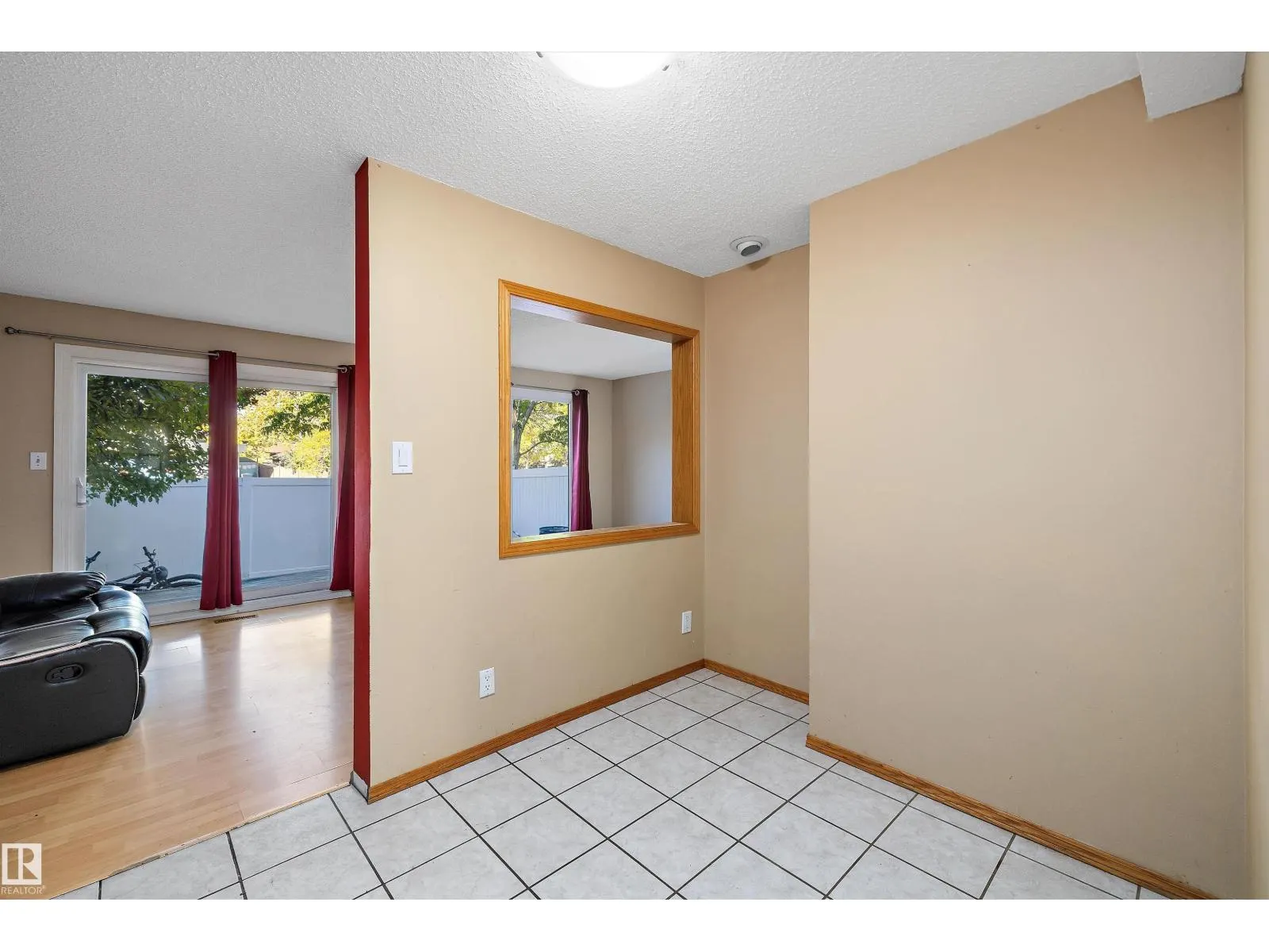#143 87 BROOKWOOD DR