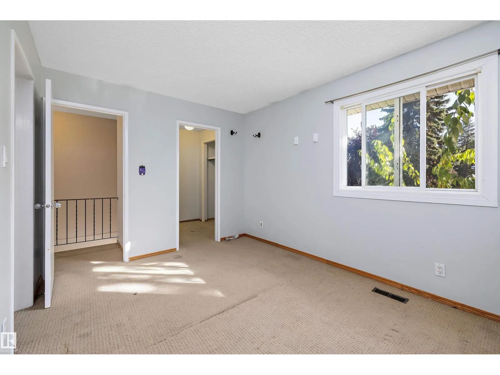 #143 87 BROOKWOOD DR