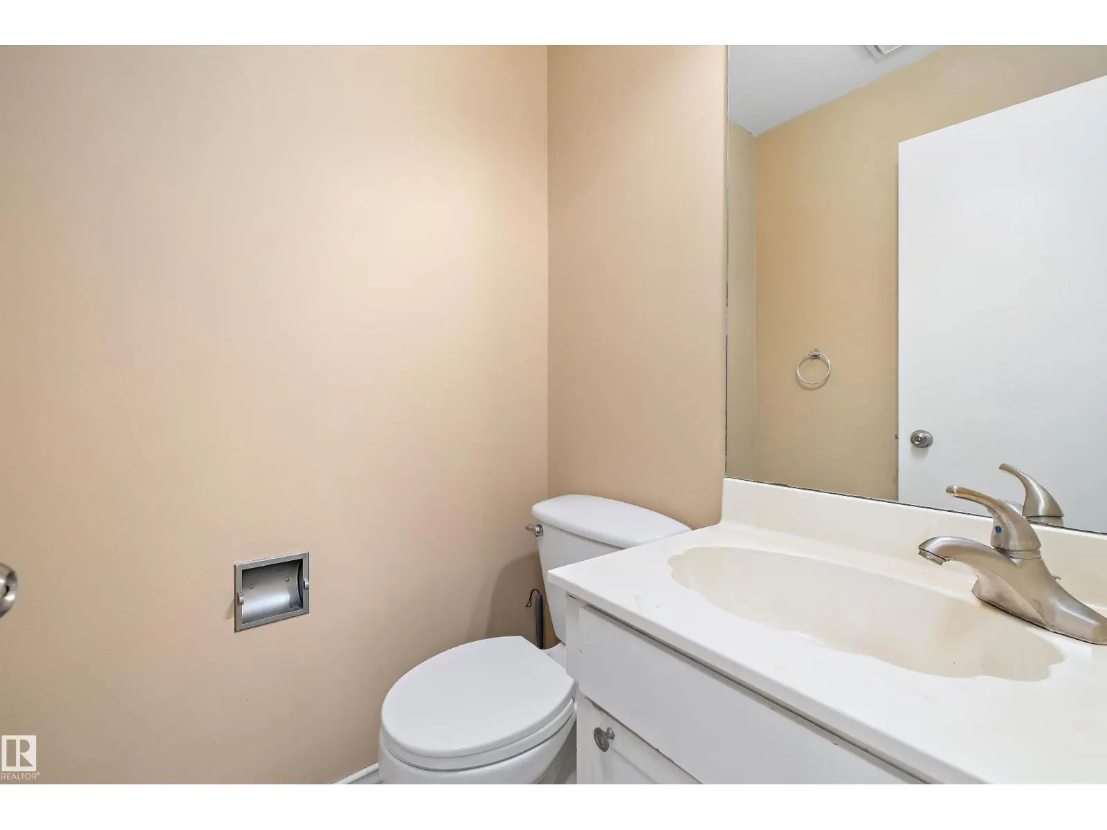 #143 87 BROOKWOOD DR