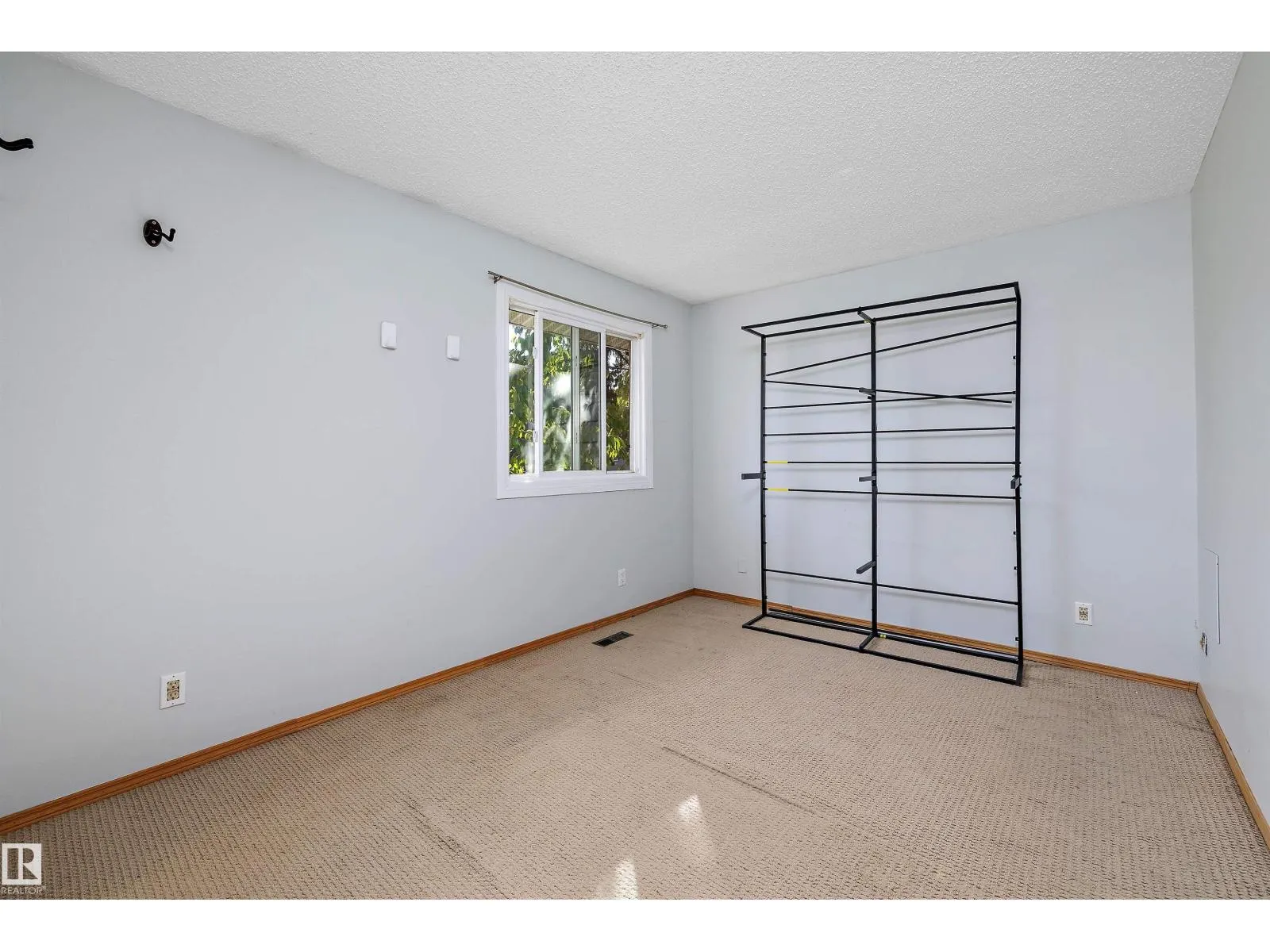 #143 87 BROOKWOOD DR