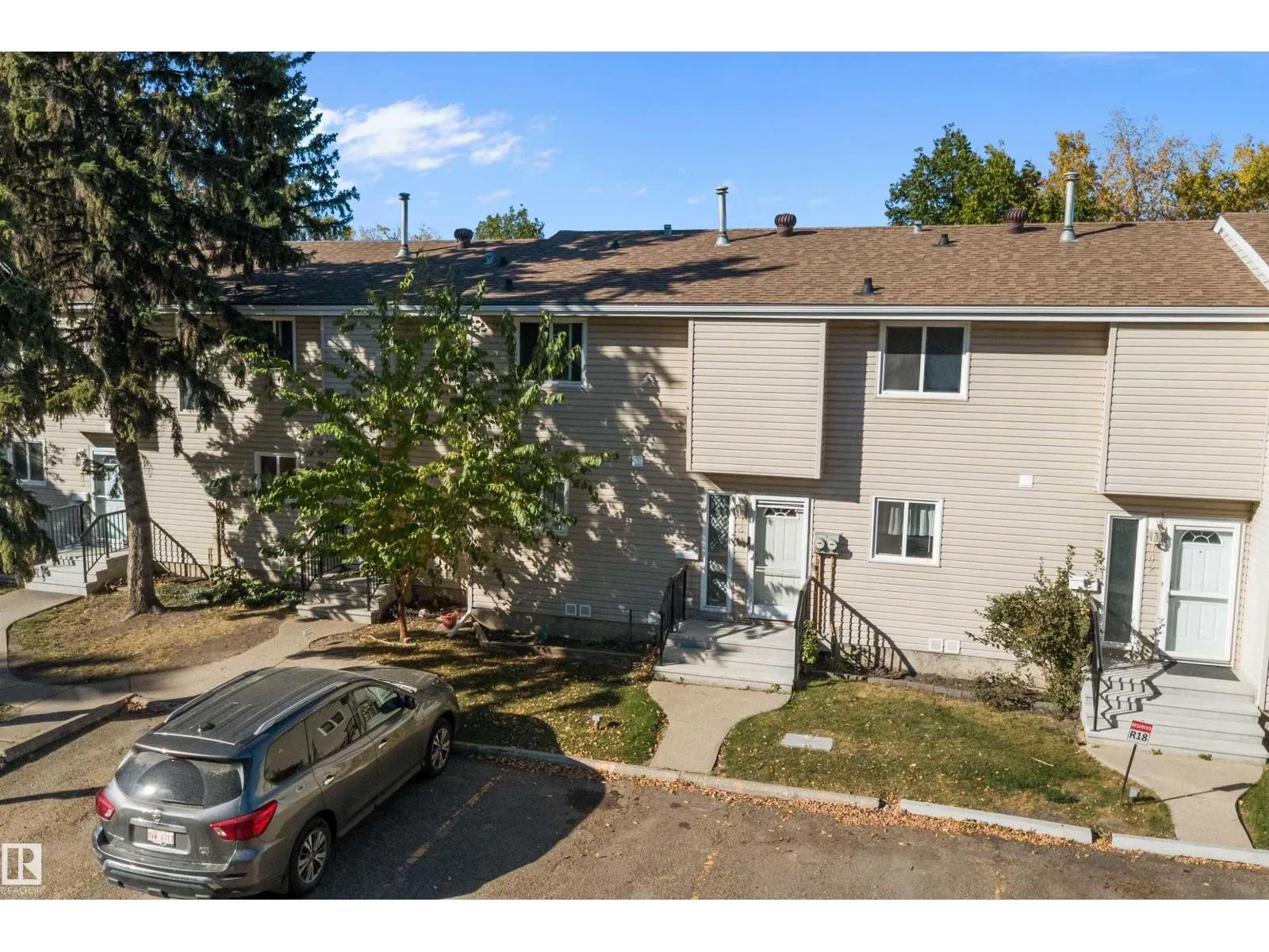 #143 87 BROOKWOOD DR