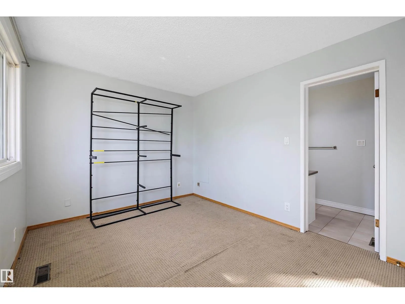 #143 87 BROOKWOOD DR