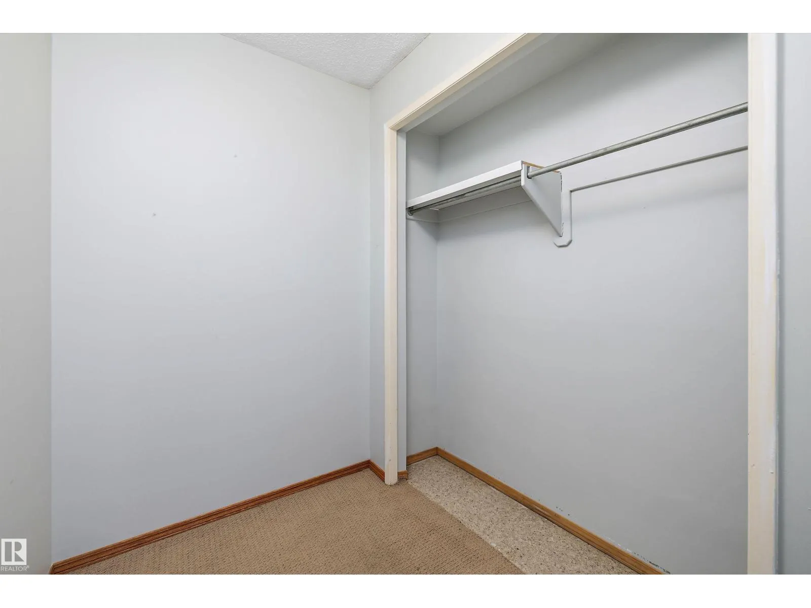 #143 87 BROOKWOOD DR