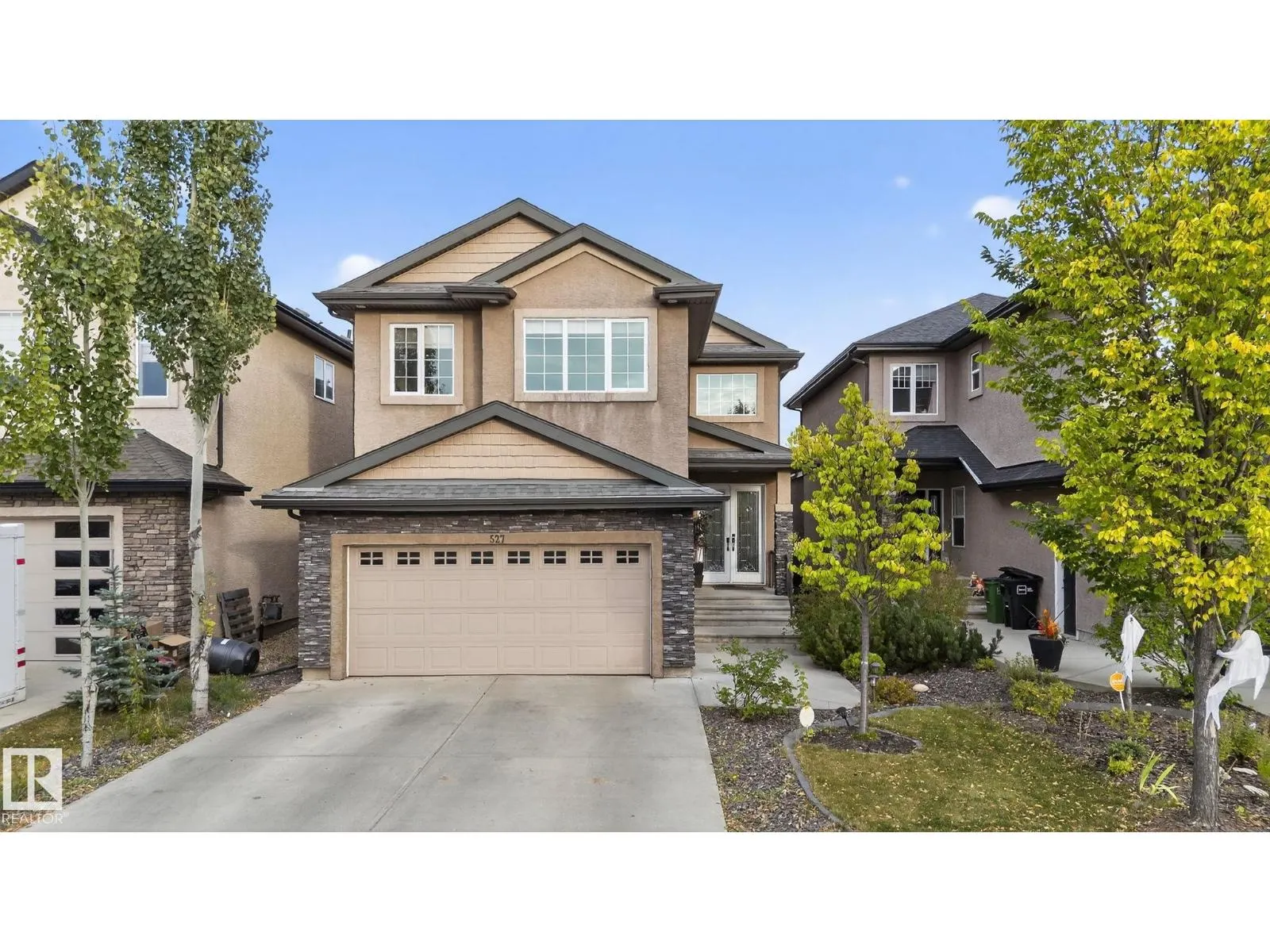 527 ALBANY WY NW