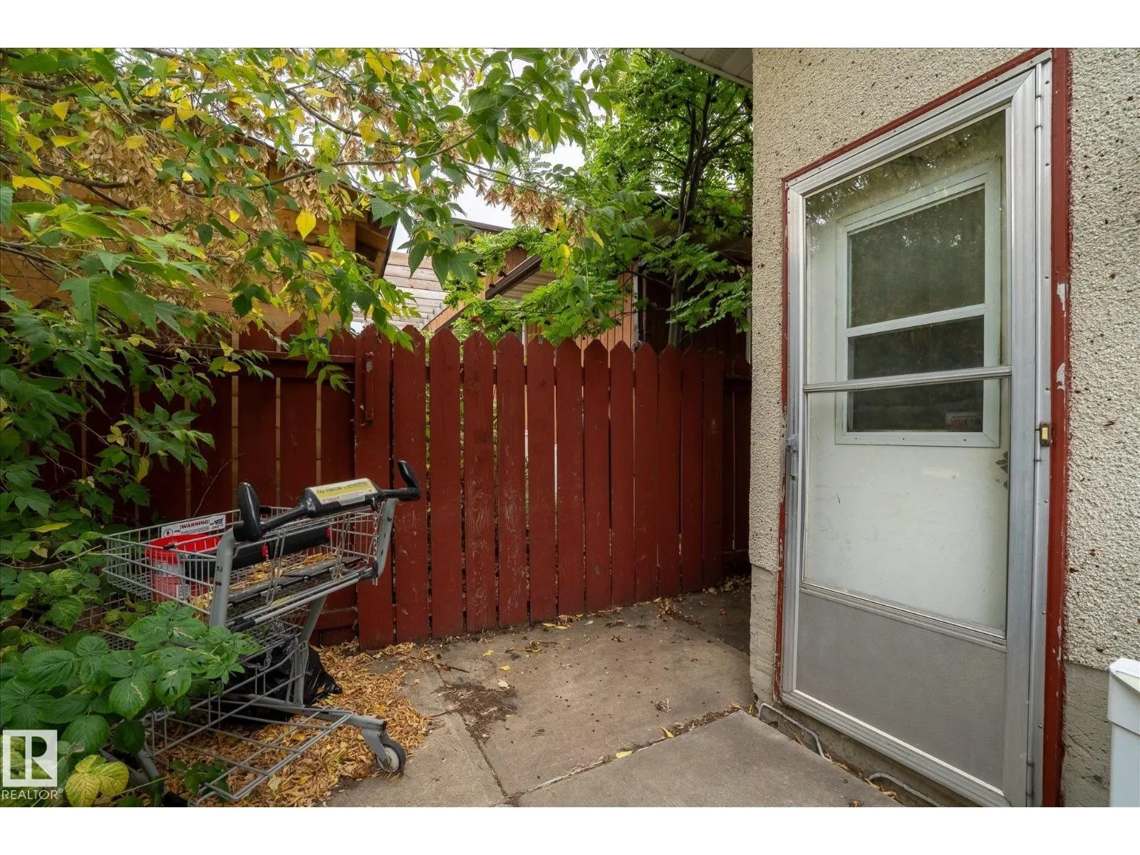 18526 86A AV NW