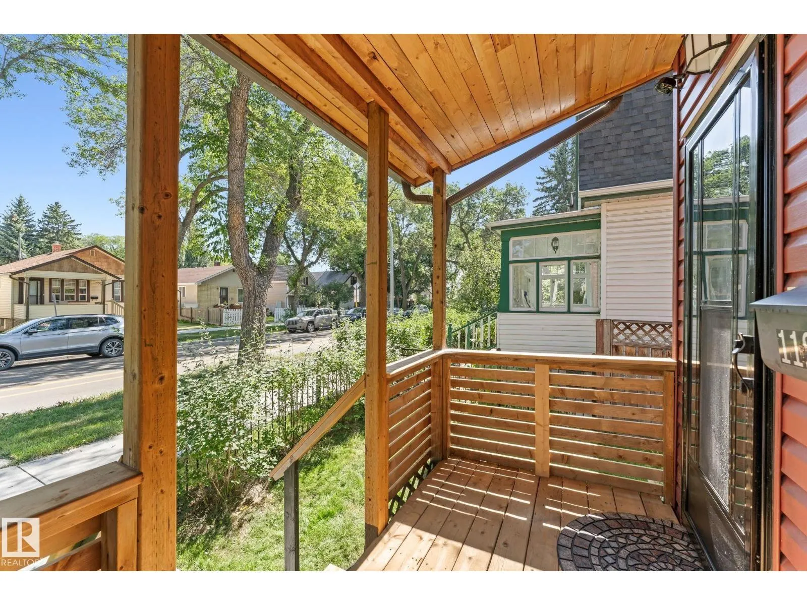 11250 92 ST NW