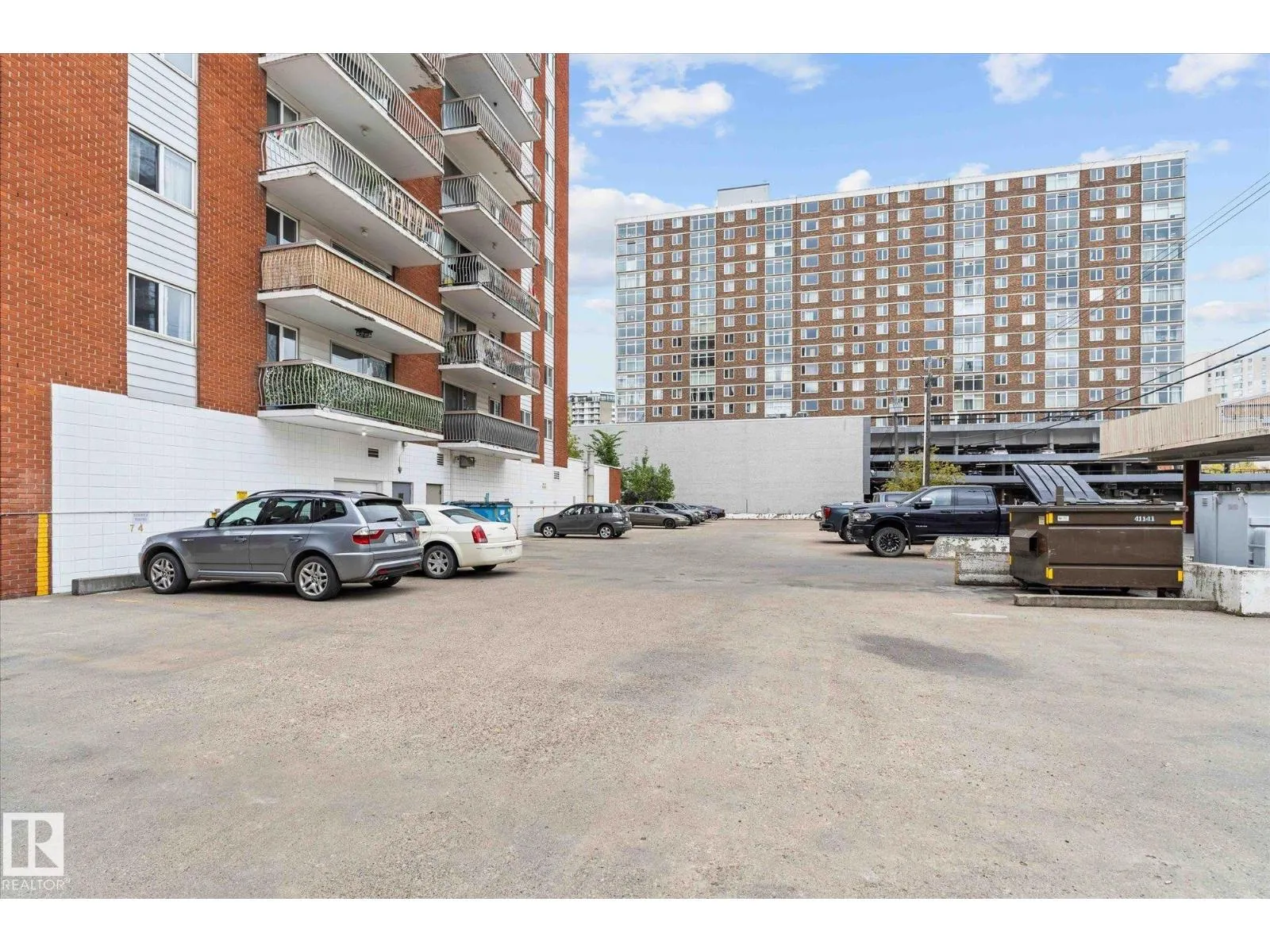 #1202 10150 117 ST NW