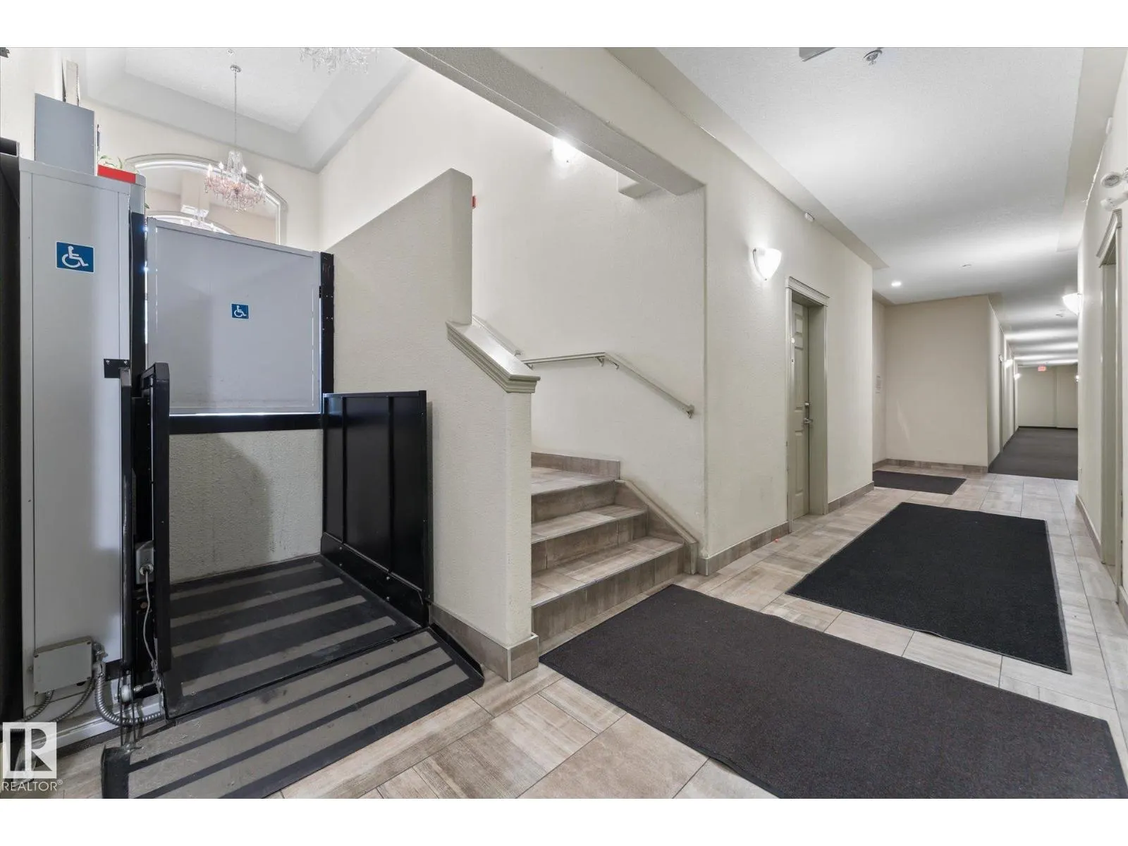 #112 9945 167 ST NW