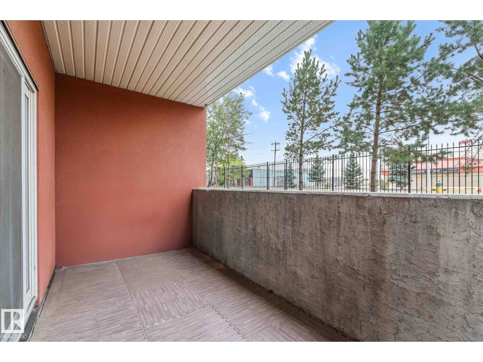 #112 9945 167 ST NW