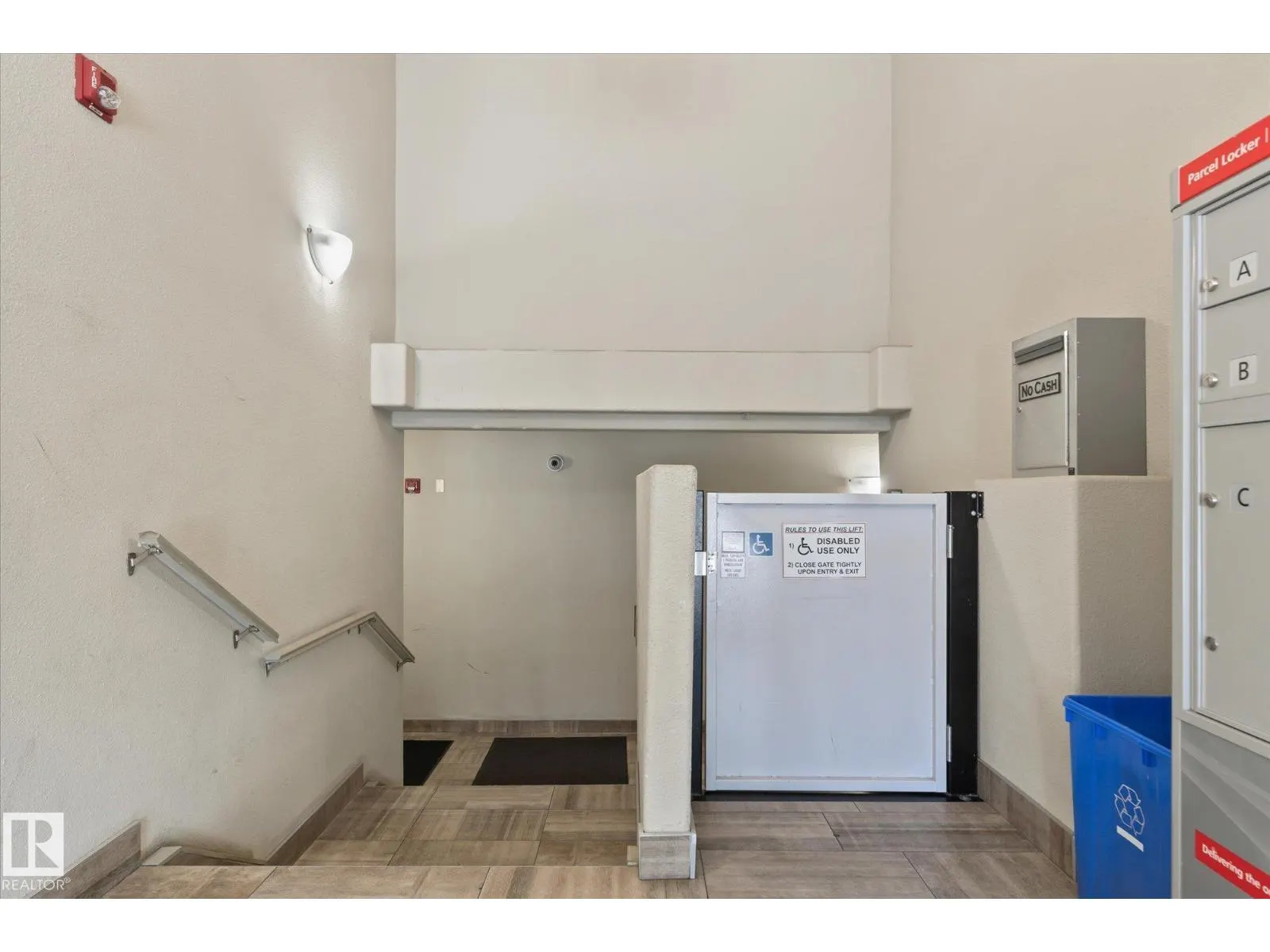#112 9945 167 ST NW