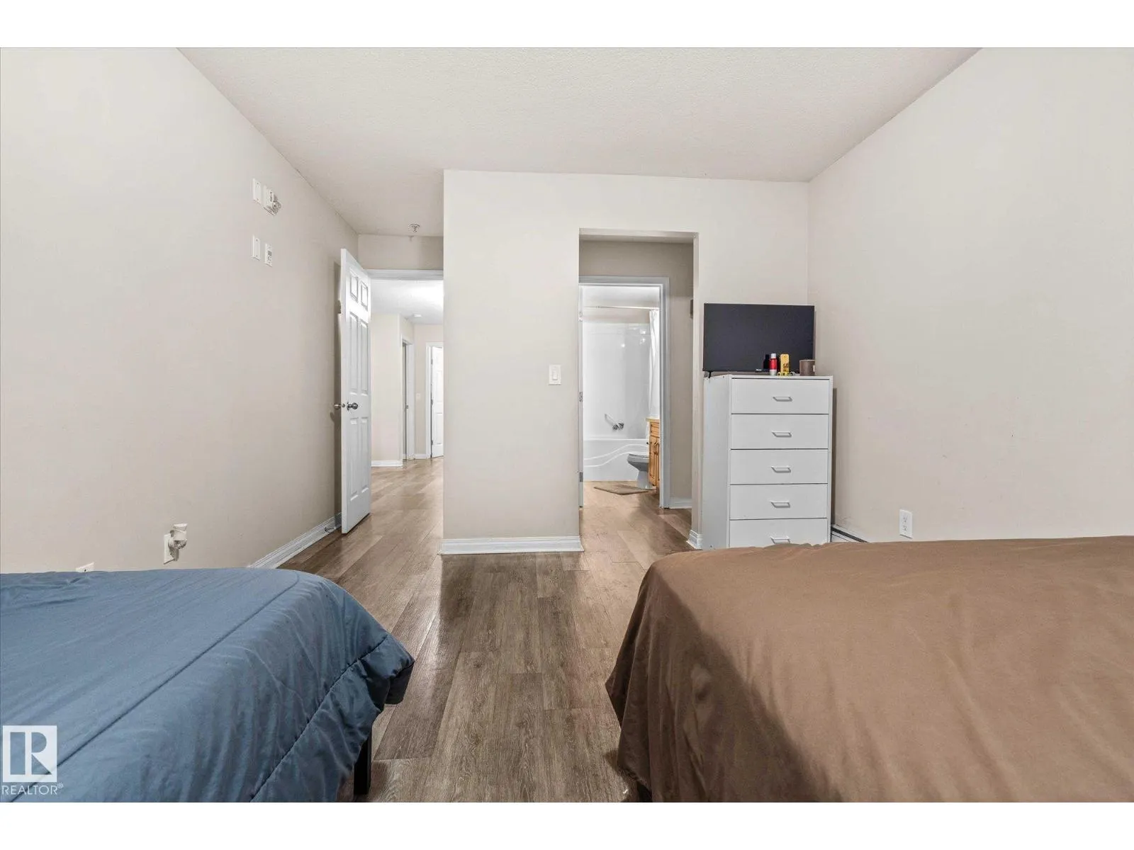 #112 9945 167 ST NW