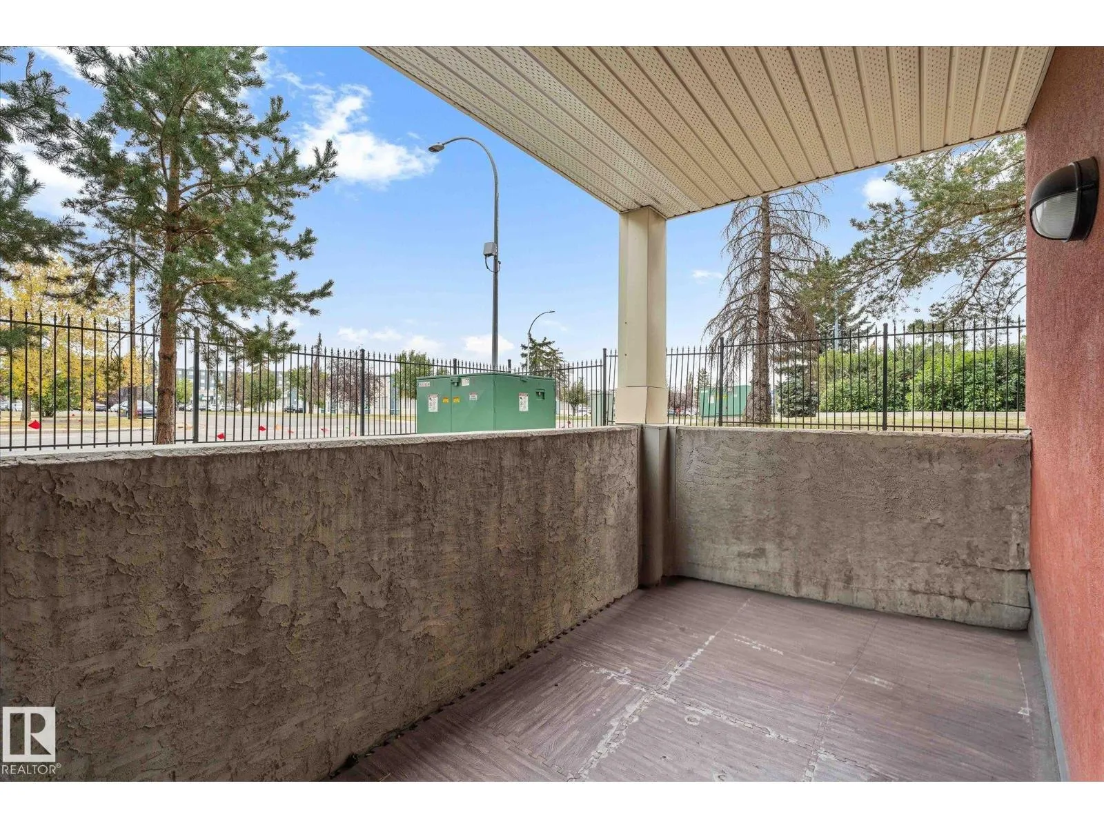 #112 9945 167 ST NW
