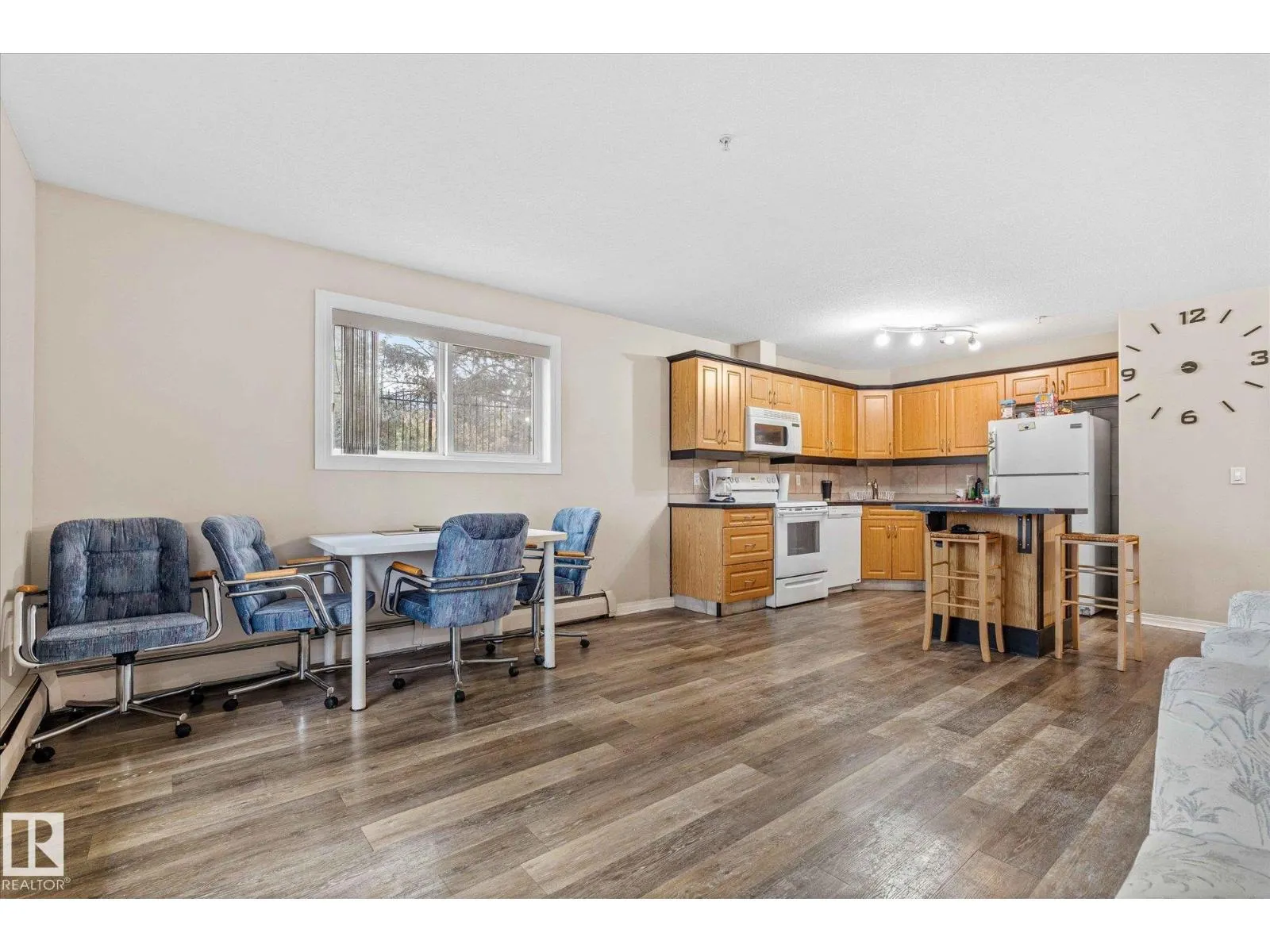 #112 9945 167 ST NW