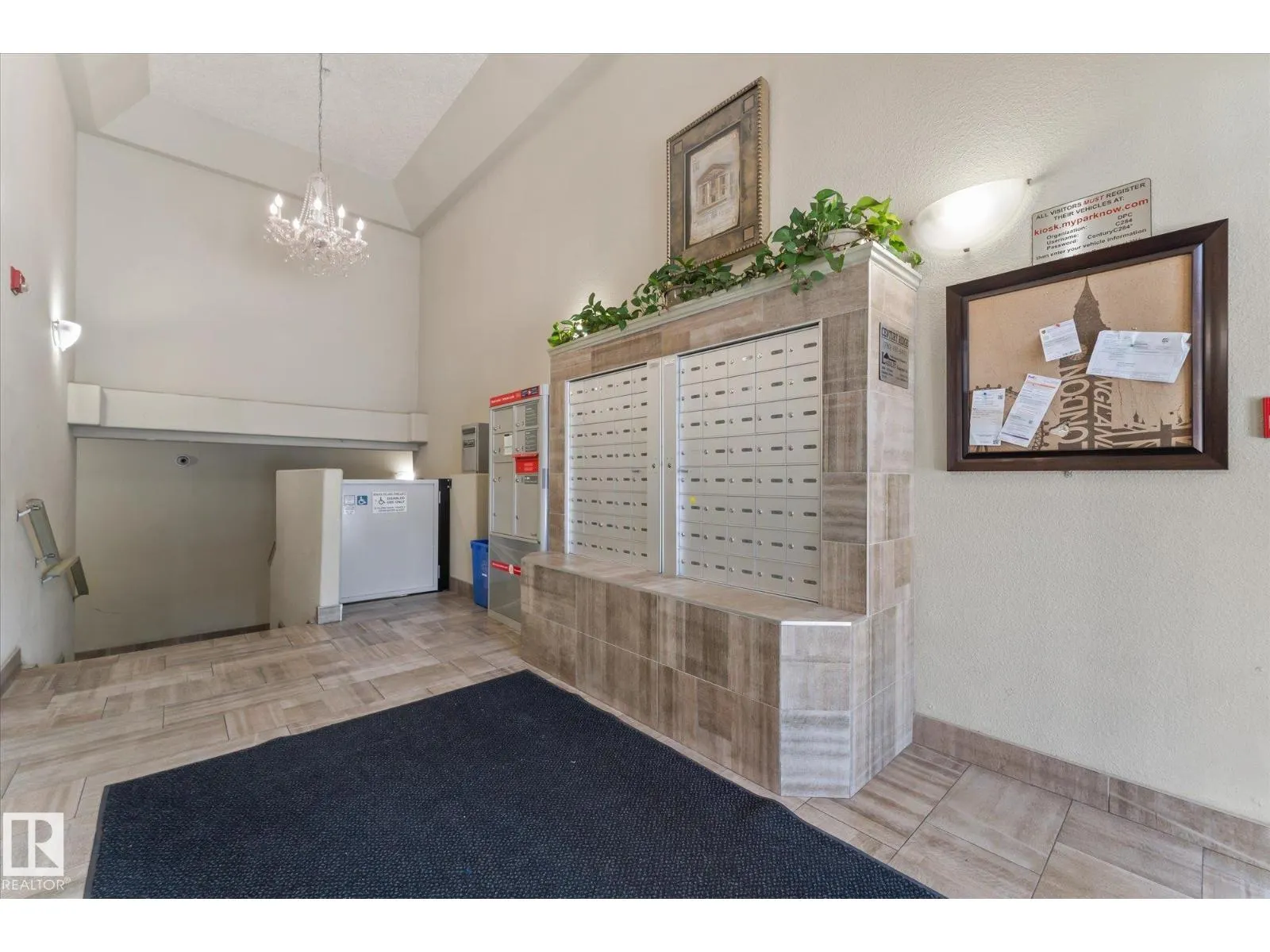 #112 9945 167 ST NW