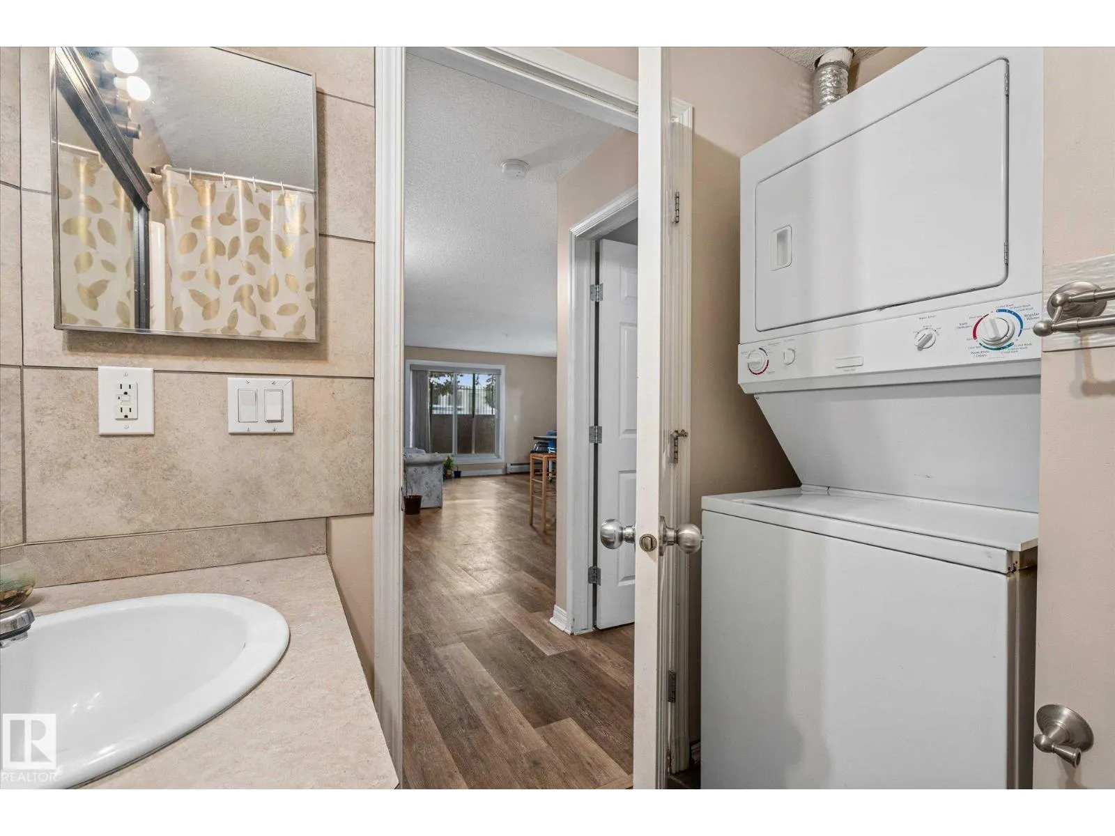 #112 9945 167 ST NW