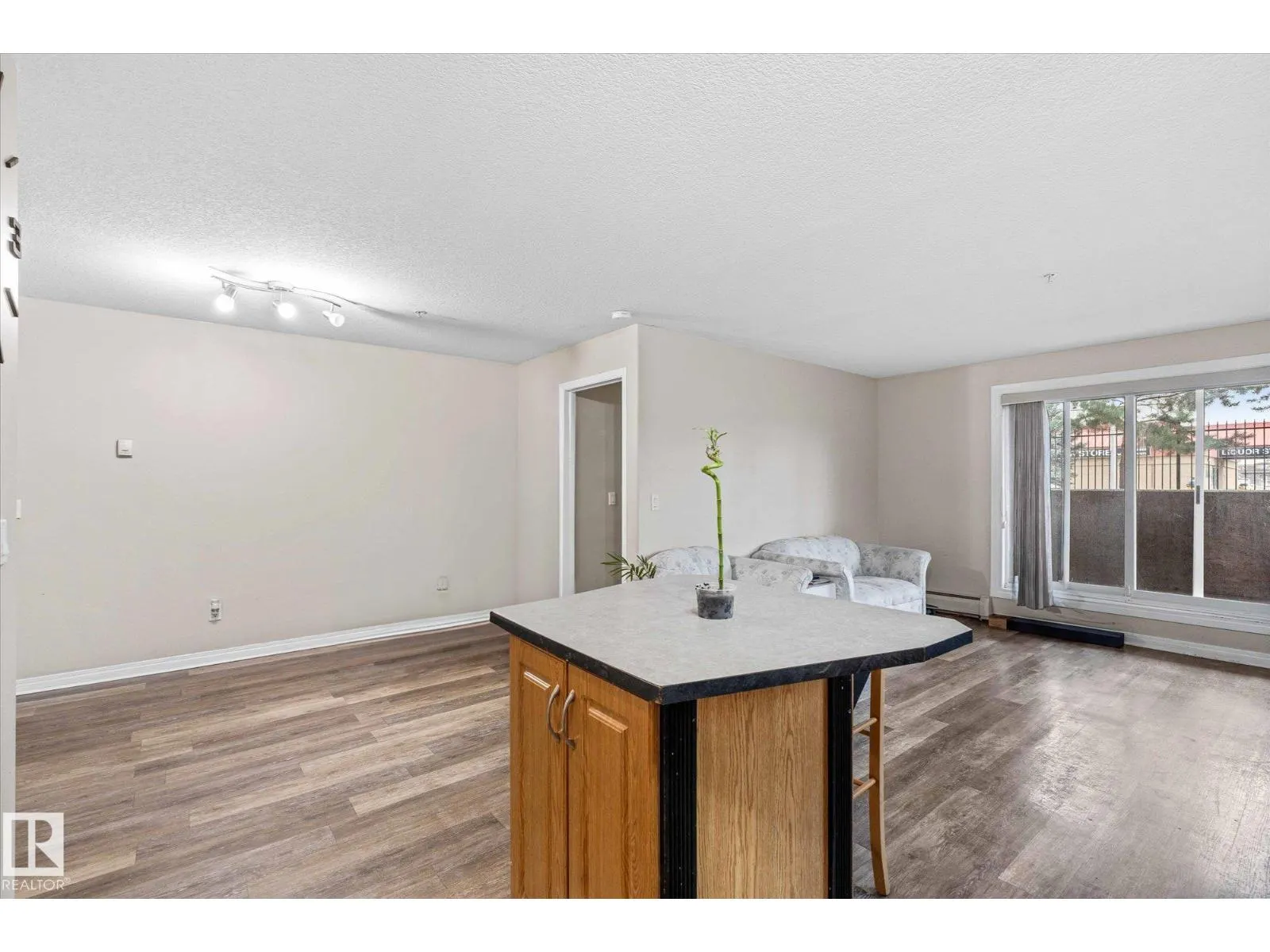 #112 9945 167 ST NW