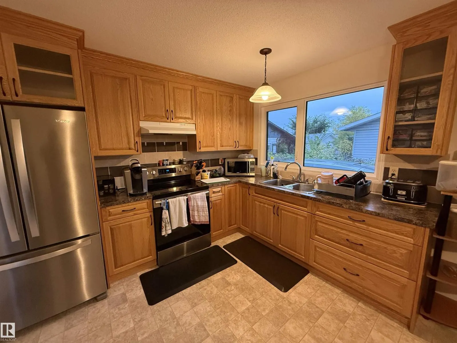 3512 114 AV NW