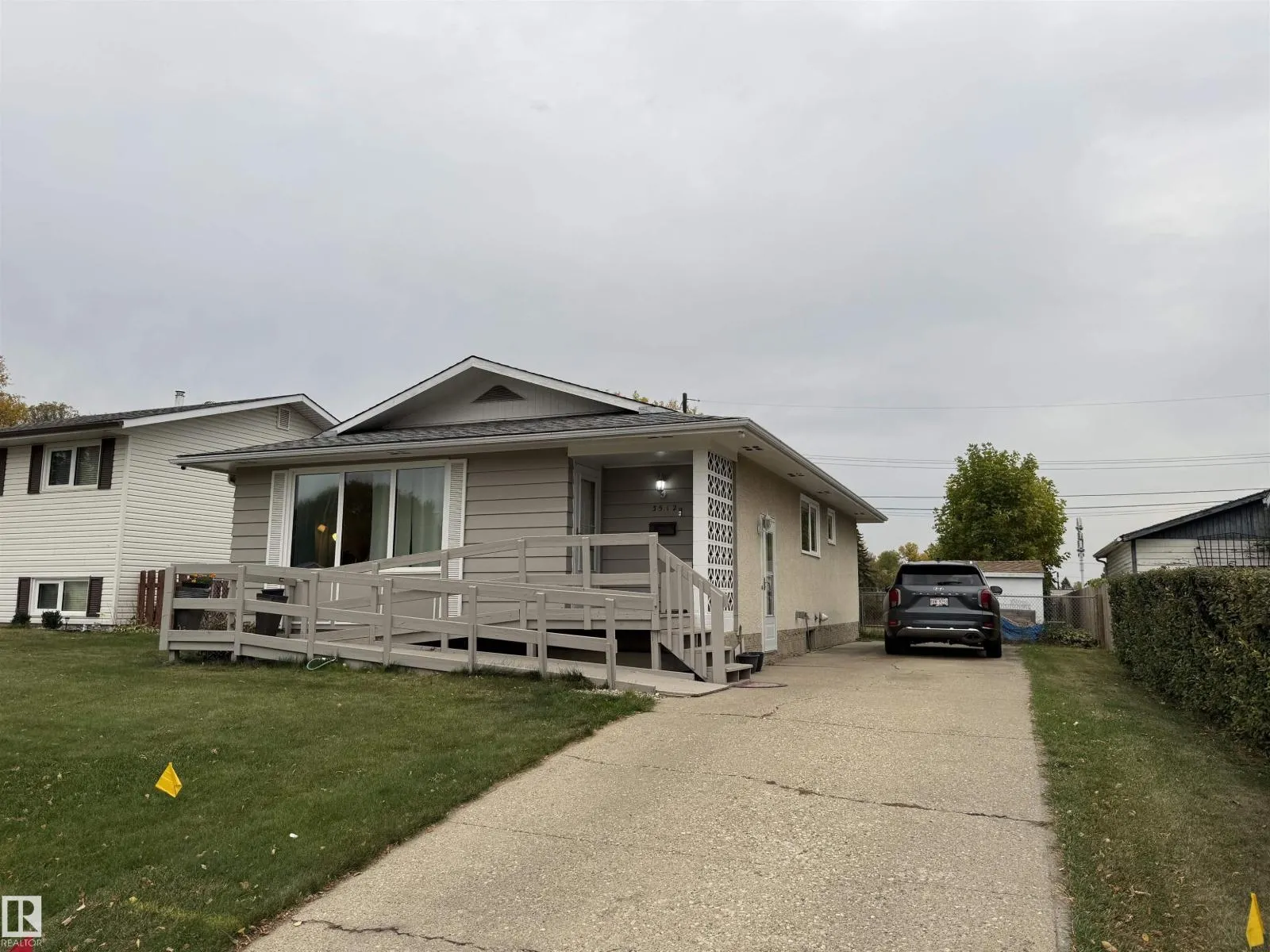 3512 114 AV NW