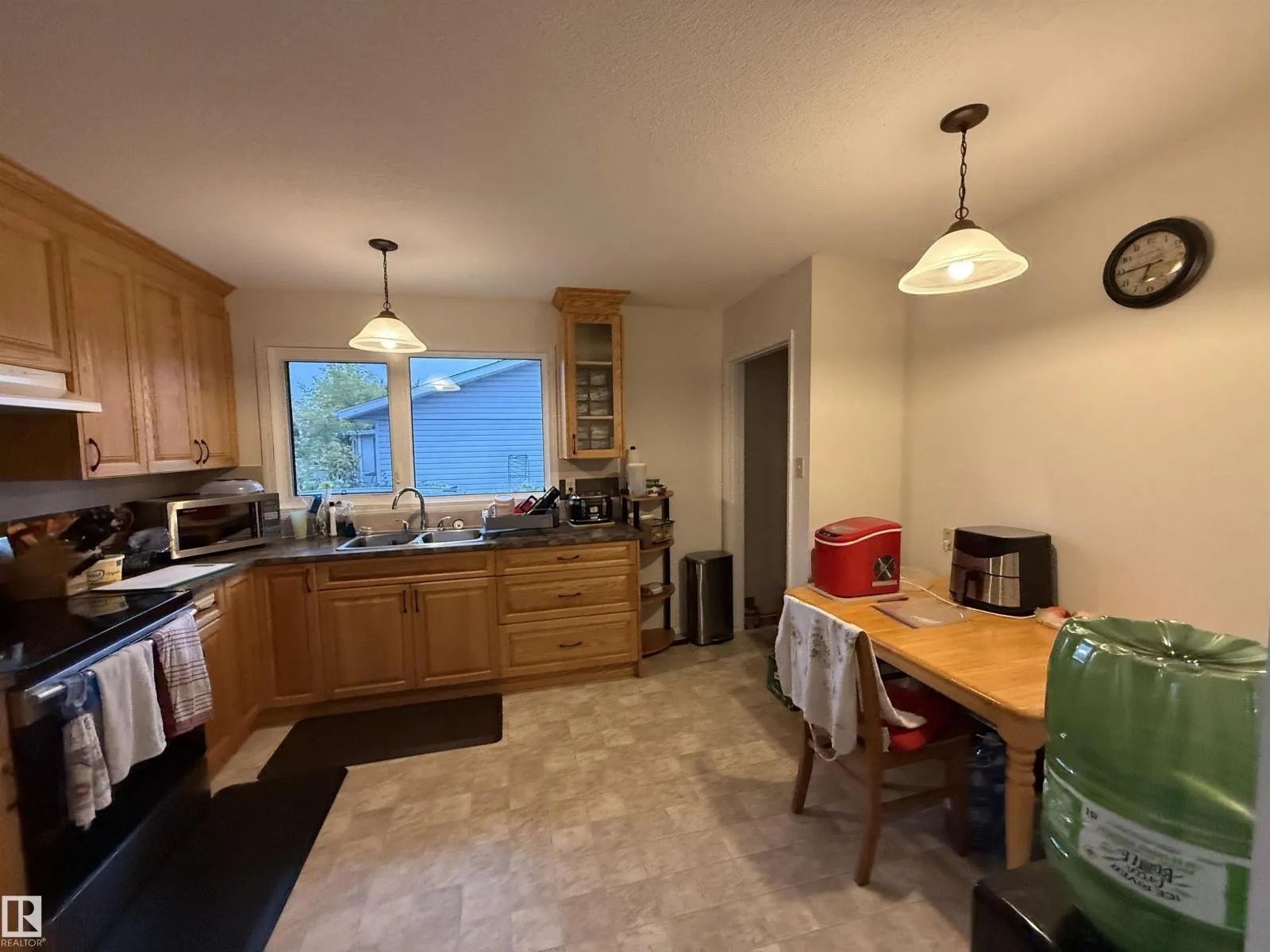 3512 114 AV NW