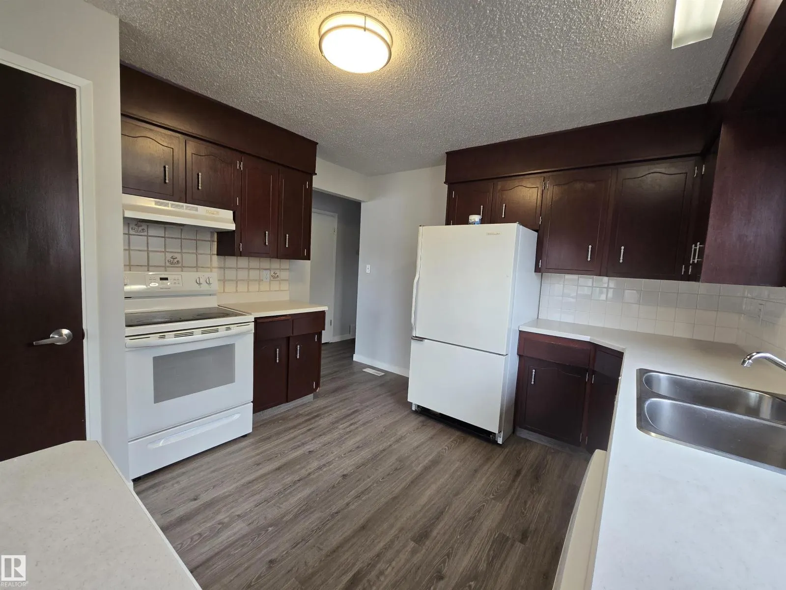 119 Diamond DR