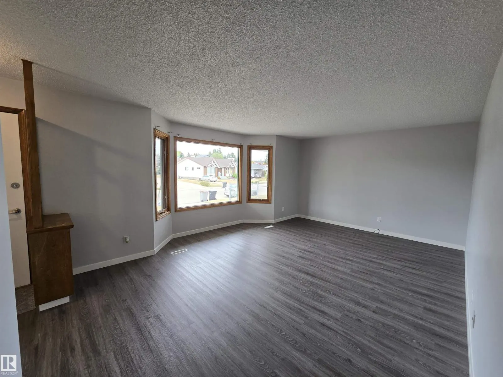 119 Diamond DR