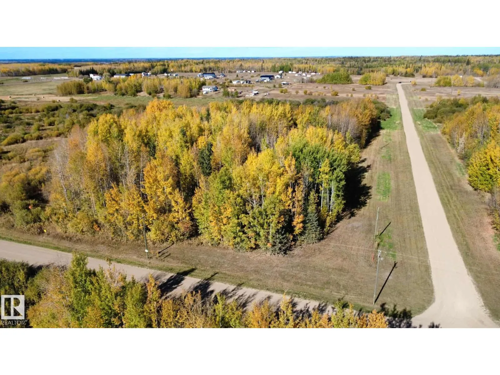 2 Bechthold Bay , Skeleton Lake
