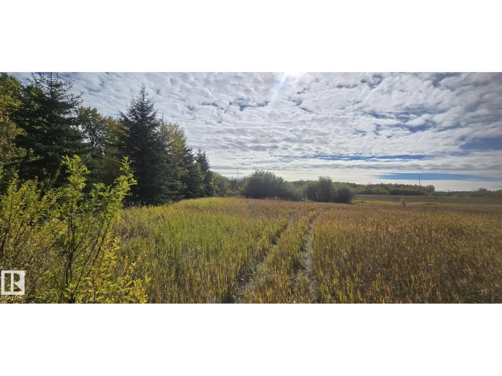 2 Bechthold Bay , Skeleton Lake