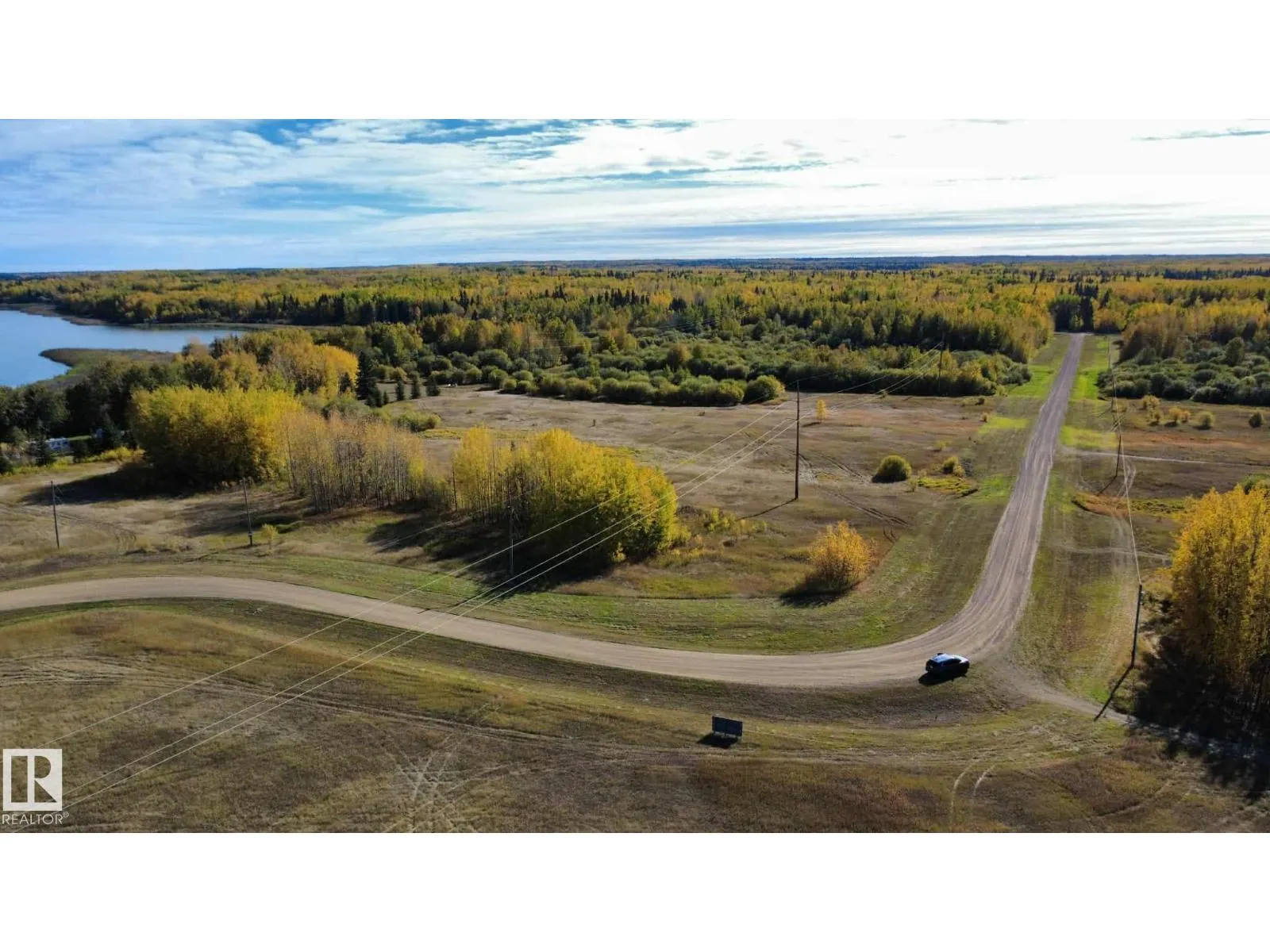 2 Bechthold Bay , Skeleton Lake
