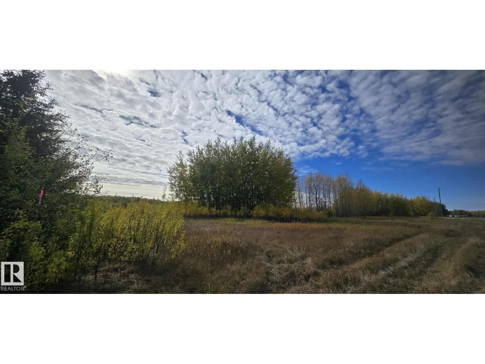 2 Bechthold Bay , Skeleton Lake