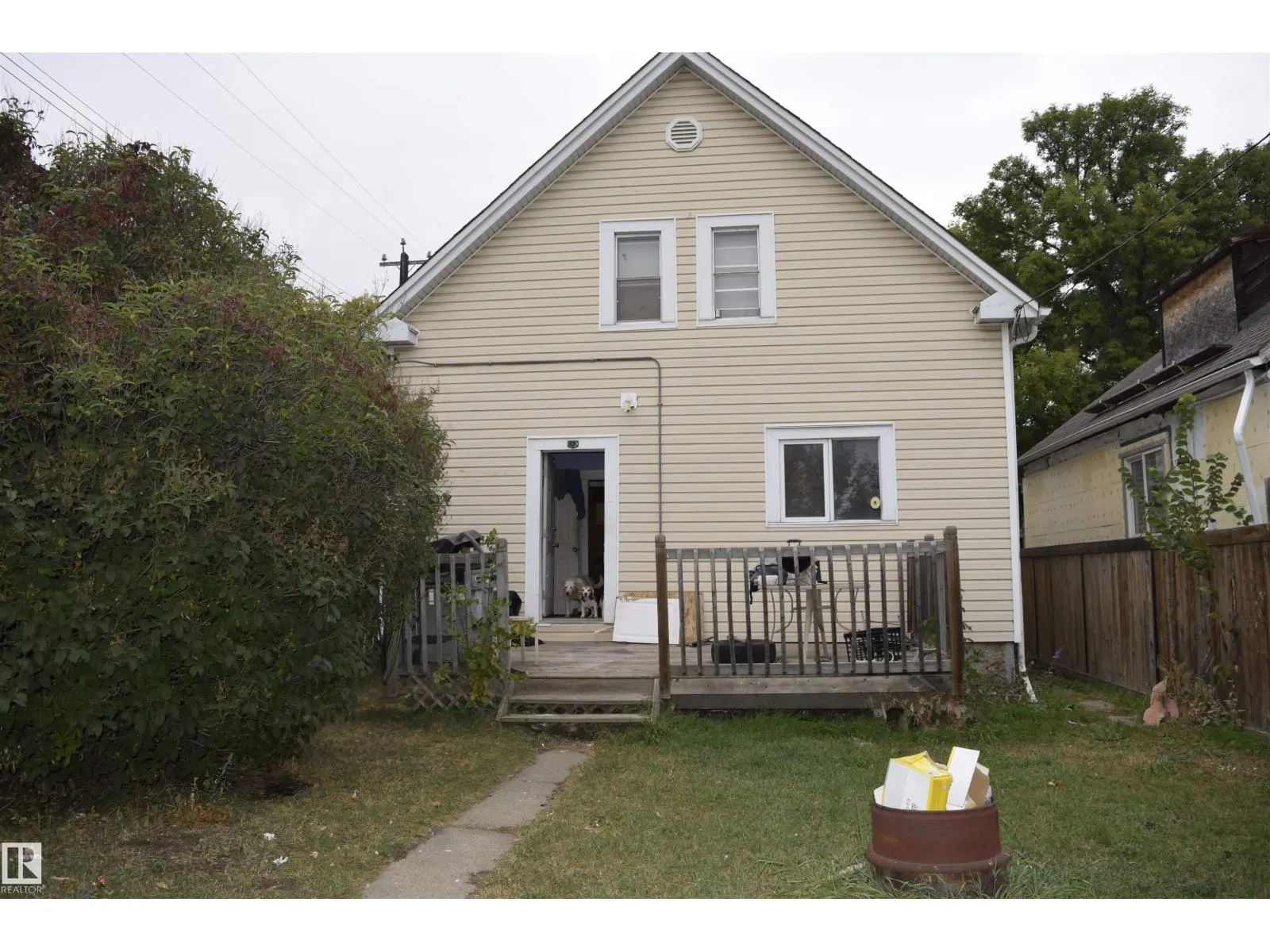 9551 106A AV NW
